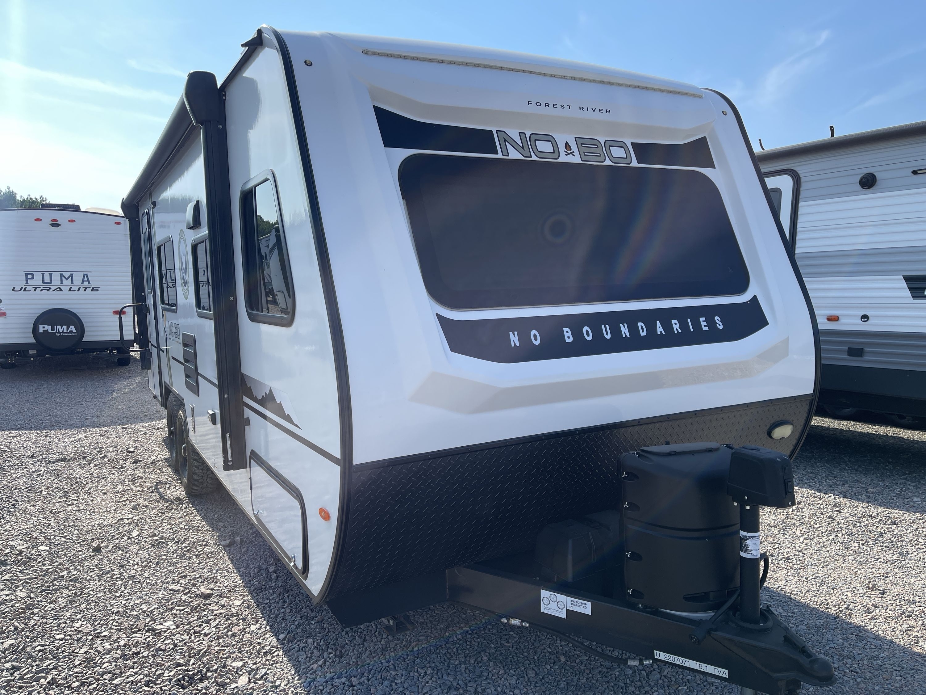2021 Forest River NO BOUNDARIES 19.1 Travel Trailer Toy Hauler RV