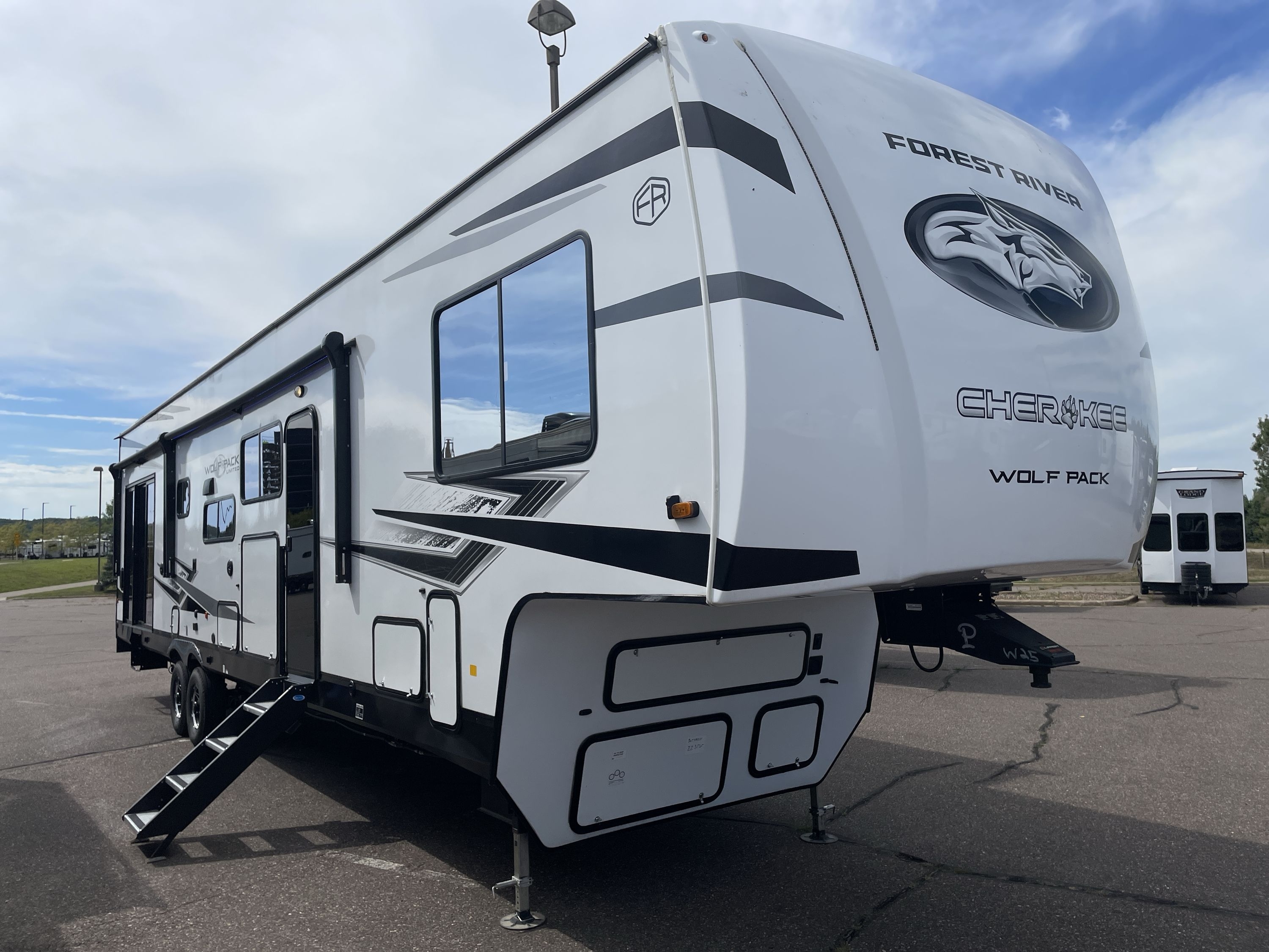 2025 Forest River WOLF PACK 365PACK15.5 Fifth Wheel Toy Hauler RV
