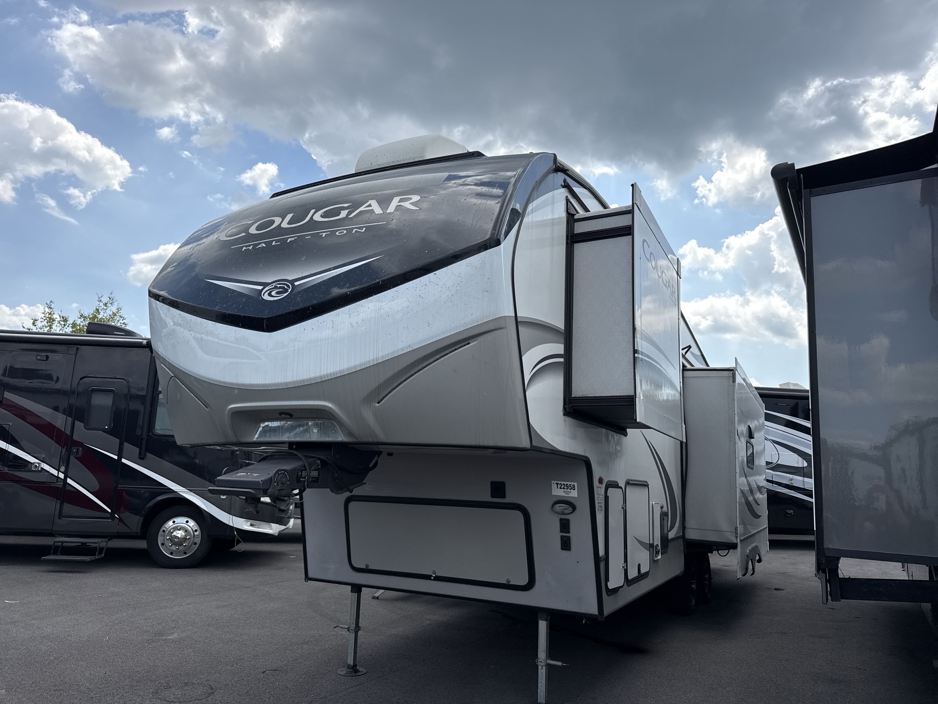 2022 Keystone COUGAR 29RLI in kodak TN