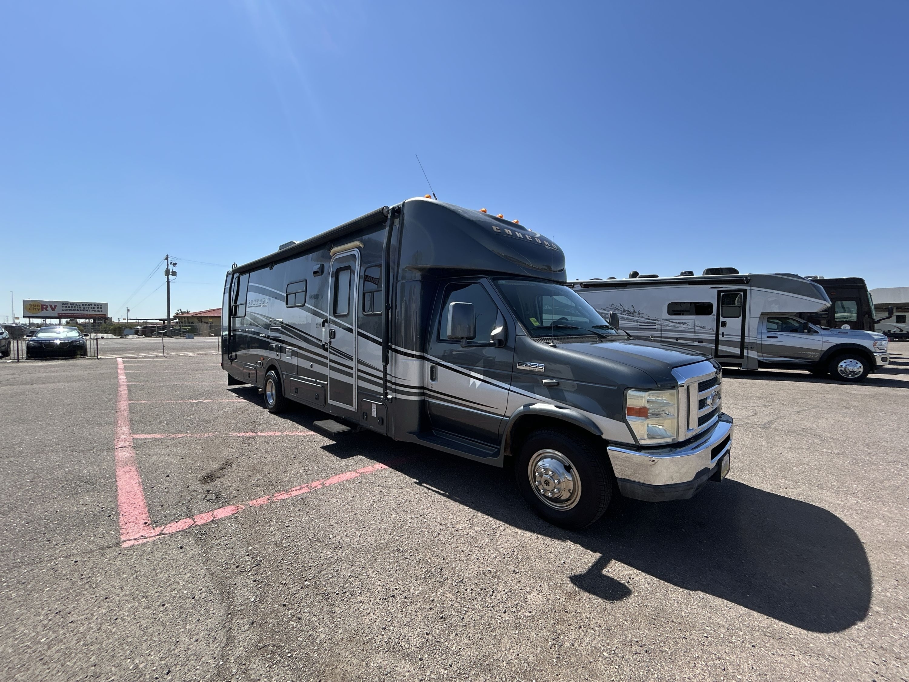 Used 2011 Coachmen Concord 301SS For Sale in El Mirage, AZ