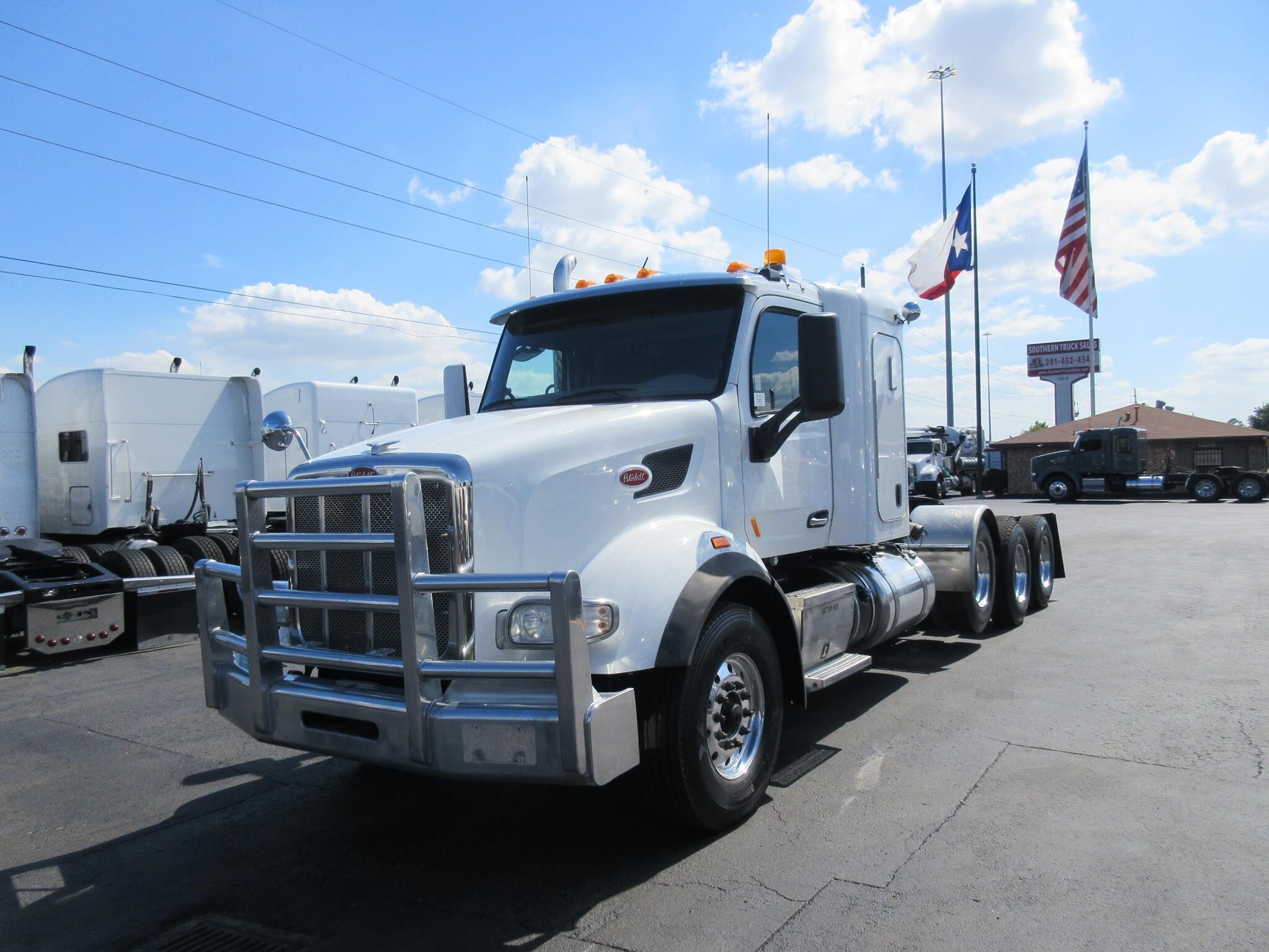 2019 PETERBILT 567 in Channelview, TX