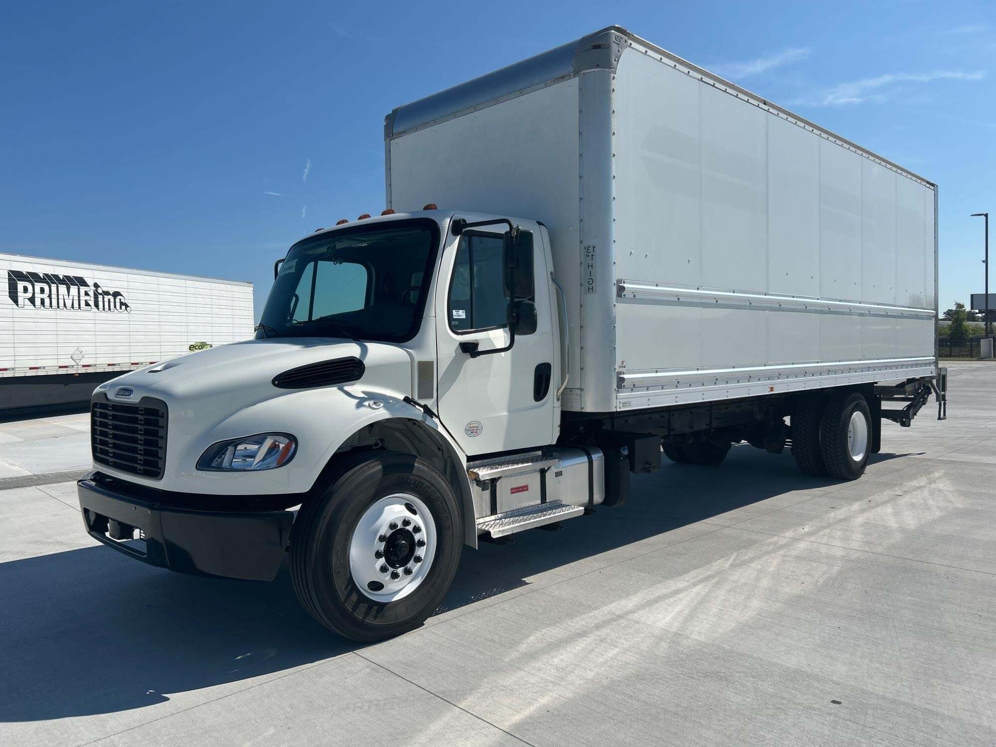 2022 FREIGHTLINER BUSINESS CLASS M2 106 in Indianapolis, IN
