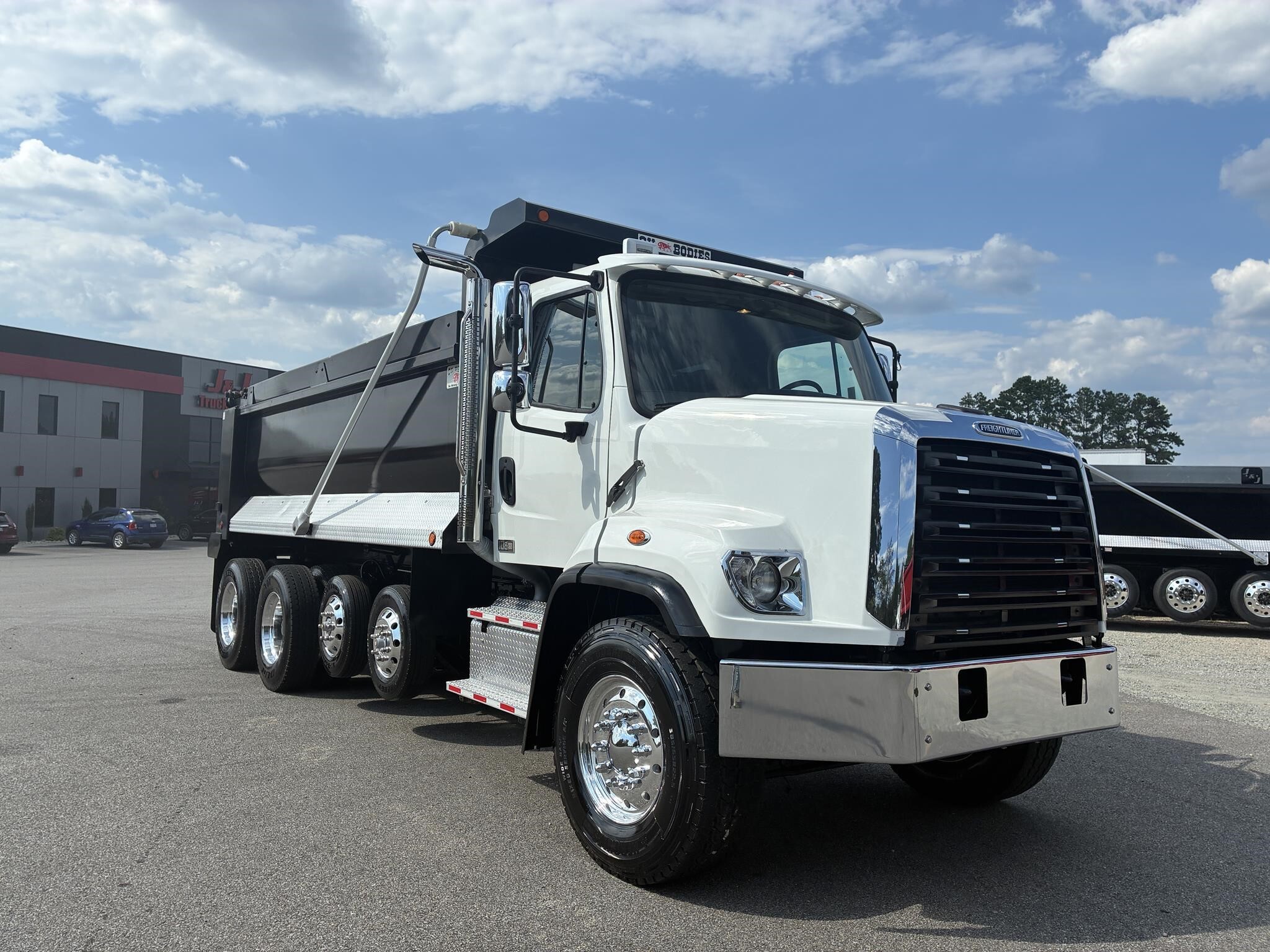 2023 FREIGHTLINER 108SD in Chatham, VA