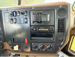 2014 MACK GRANITE GU813