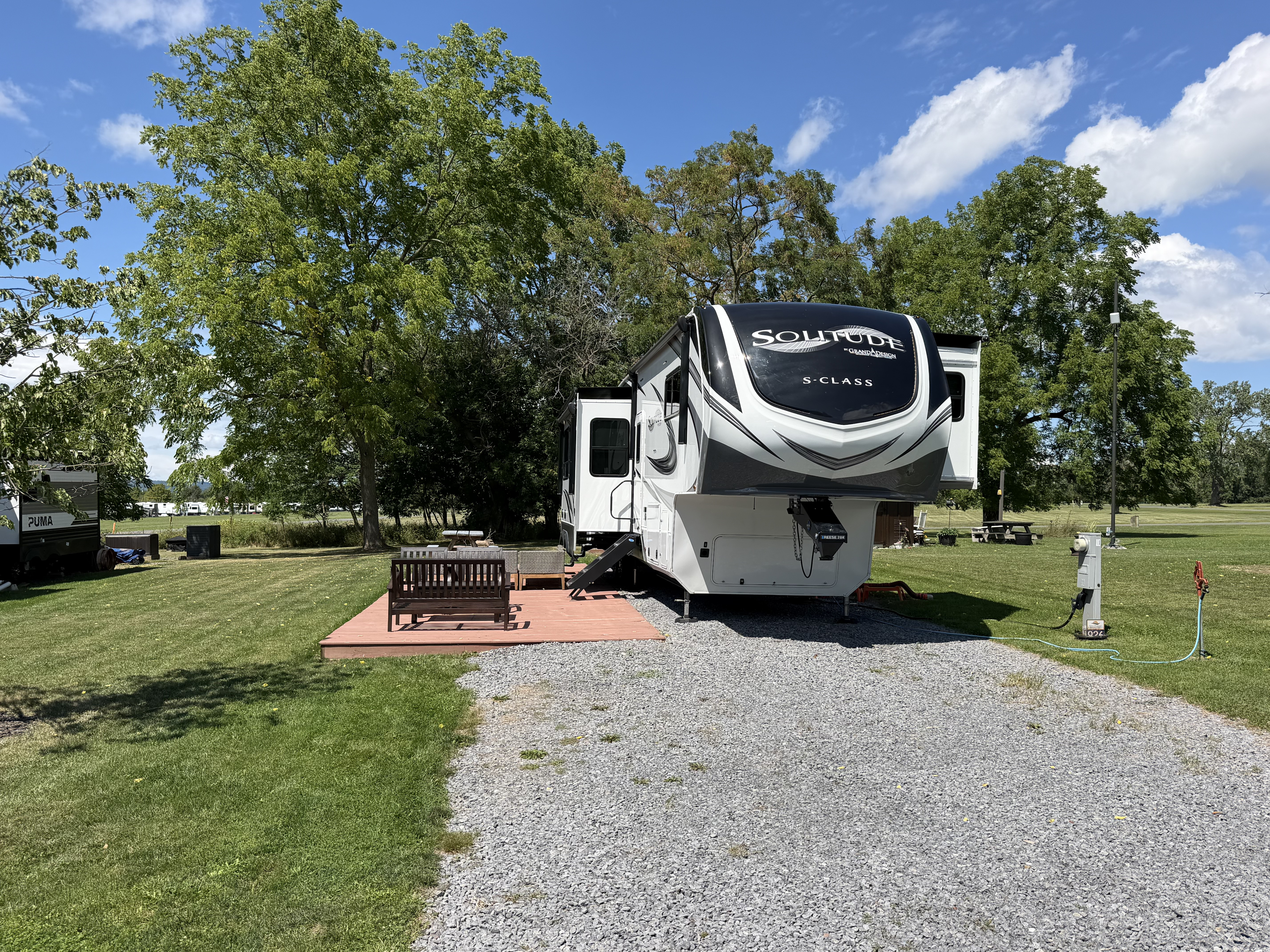 2022 Grand Design SOLITUDE S-CLASS 3740BH RV