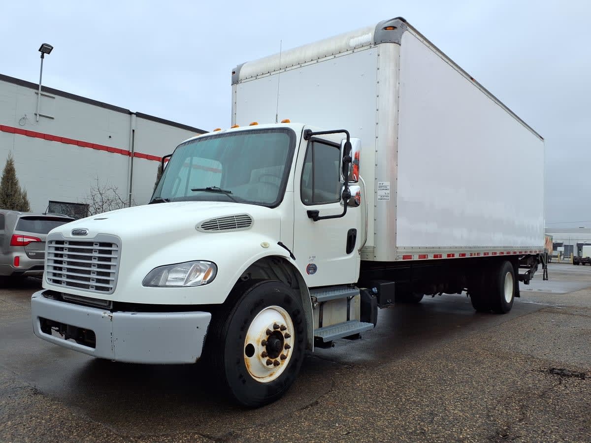 2019 FREIGHTLINER BUSINESS CLASS M2 106 in Minneapolis, MN