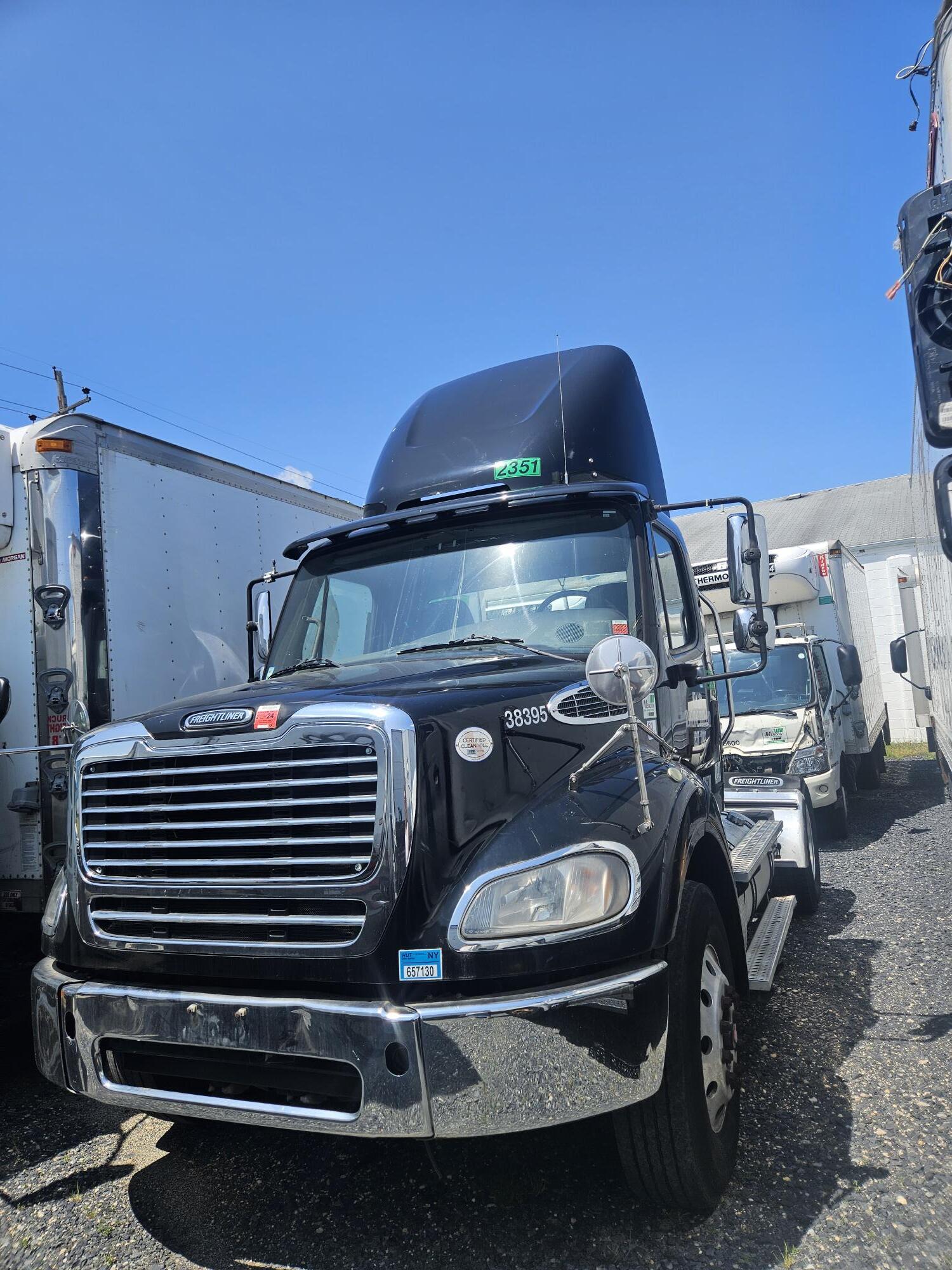 2017 FREIGHTLINER T1 in Lakewood, NJ