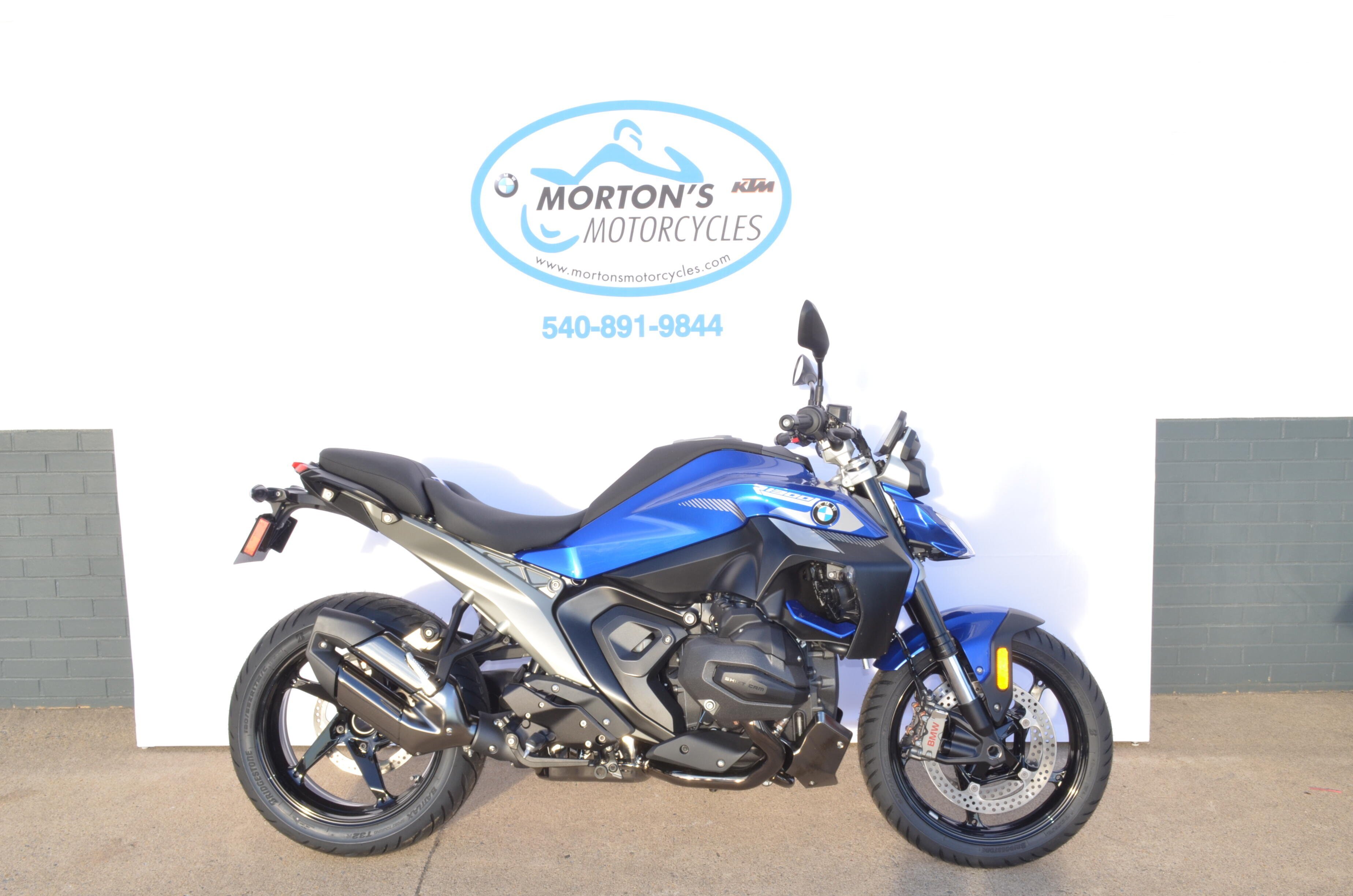 2026 BMW R 1300 R in Fredericksburg, VA