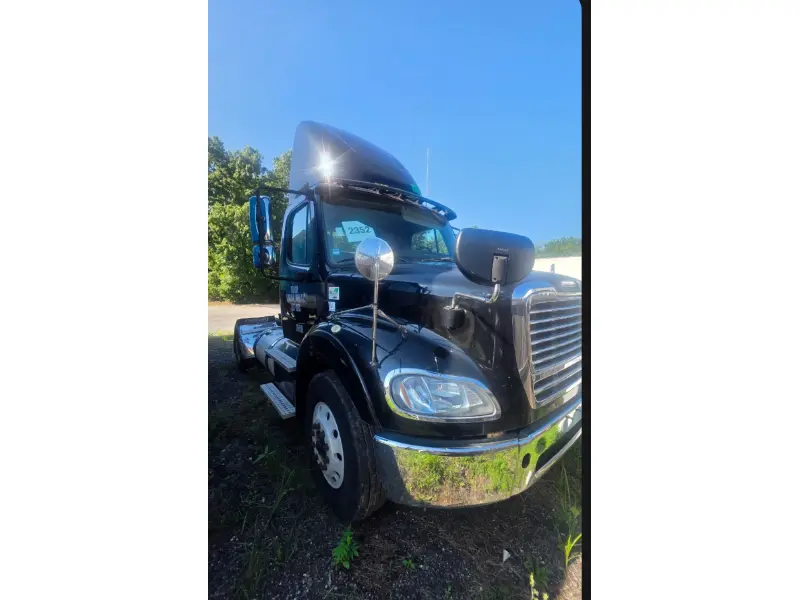2018 FREIGHTLINER M2
