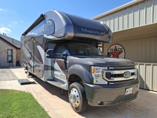 2021 THOR MOTOR COACH MAGNITUDE BB35