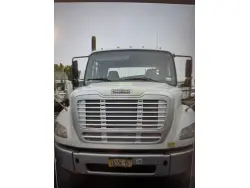 2013 FREIGHTLINER M2