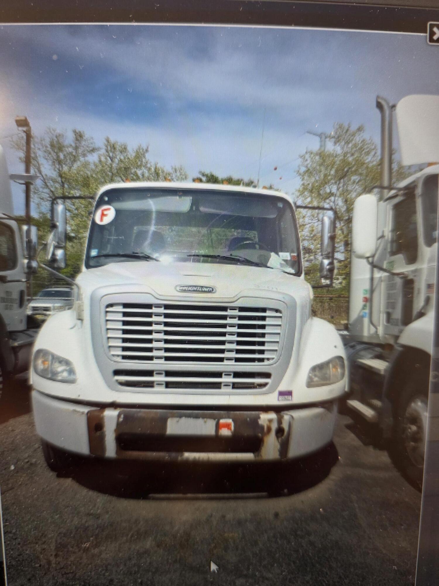 2014 FREIGHTLINER M2 in Lakewood, NJ