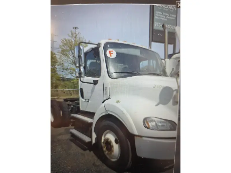 2014 FREIGHTLINER M2
