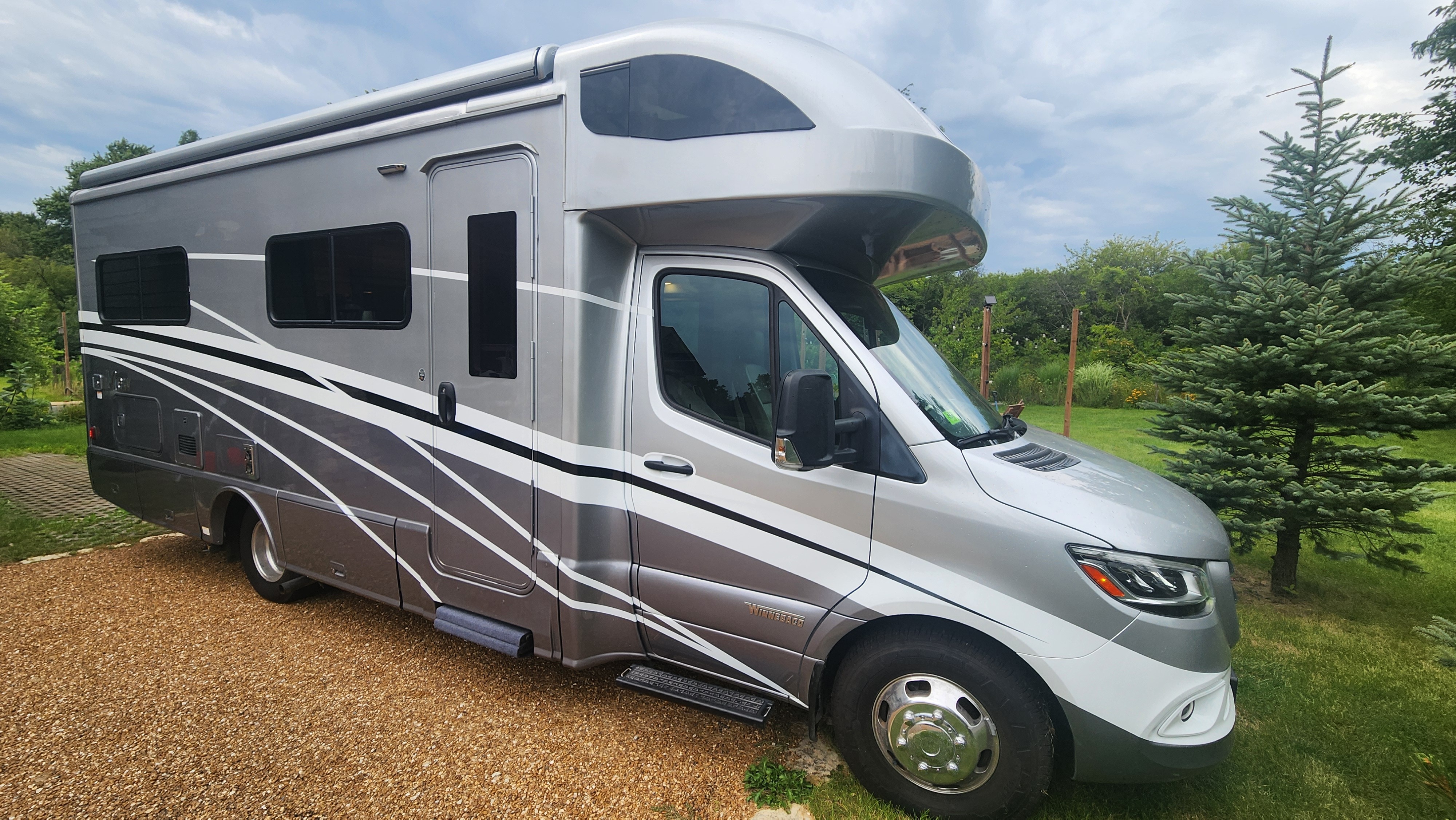 2022 Winnebago VIEW 24J RV