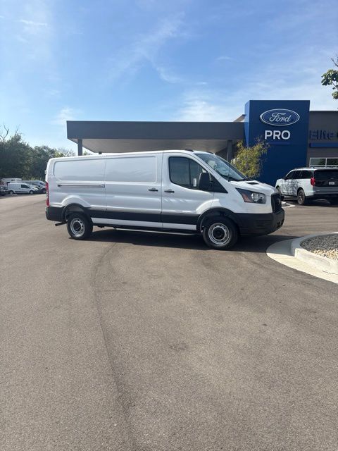 2027 FORD TRANSIT 250 in Plainfield, IN