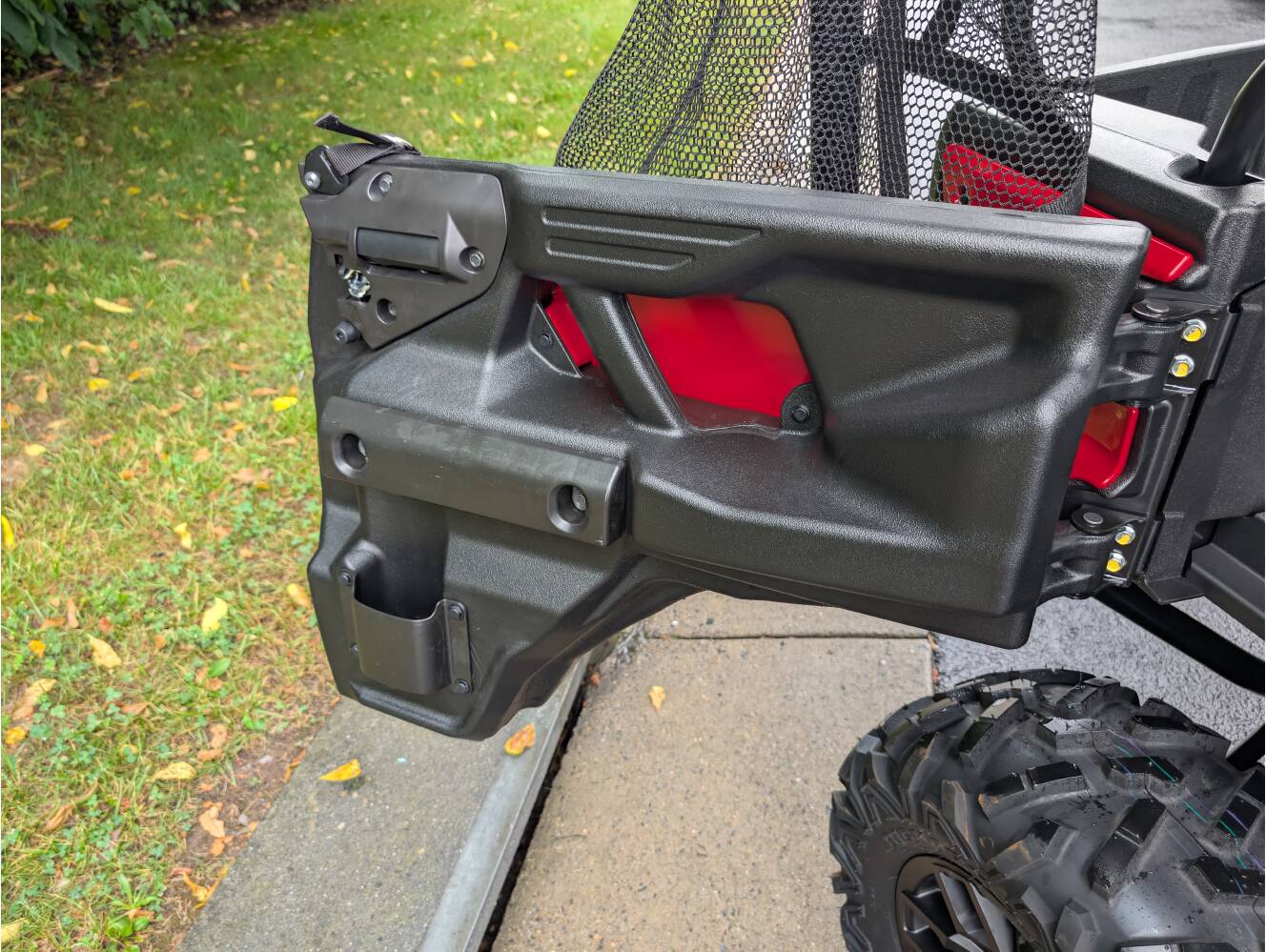 A photo of this 2026 Honda Pioneer 1000-5 Deluxe