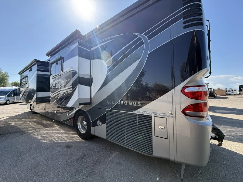 2018 TIFFIN MOTORHOMES ALLEGRO BUS 40SP