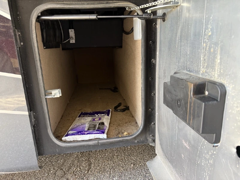 2018 TIFFIN MOTORHOMES ALLEGRO BUS 40SP