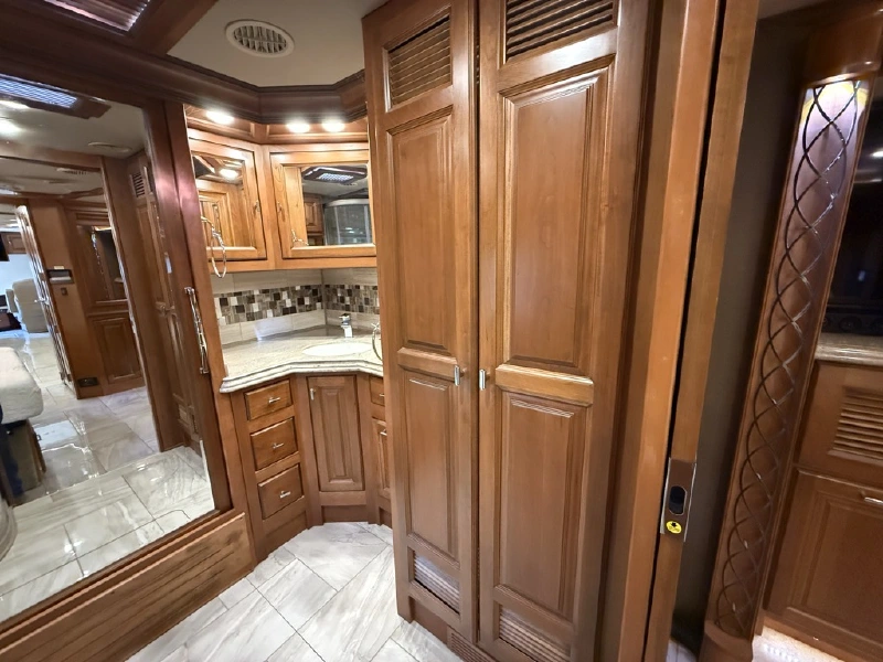 2018 TIFFIN MOTORHOMES ALLEGRO BUS 40SP