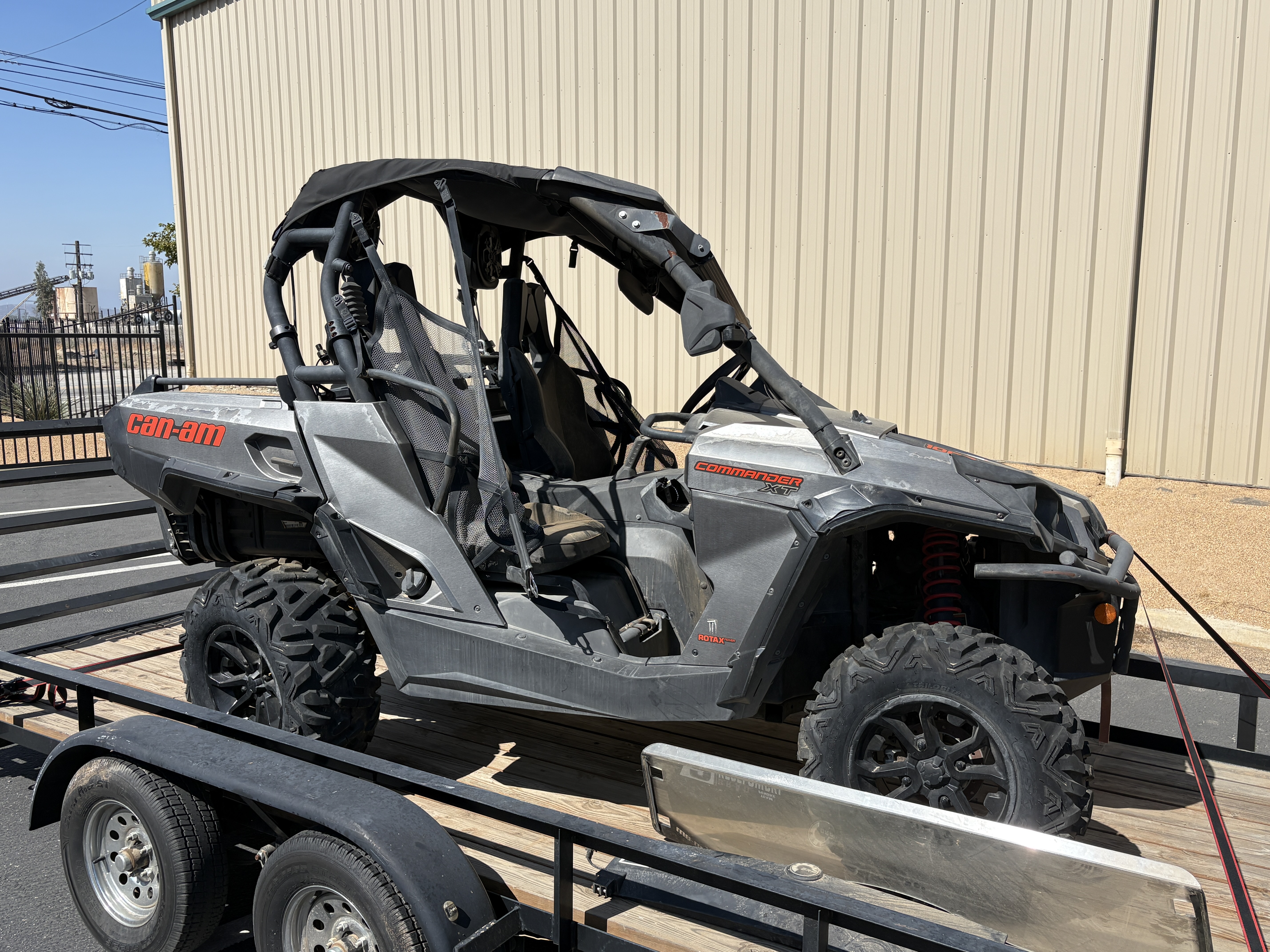 2016 Can-Am COMMANDER 1000 in fontana CA