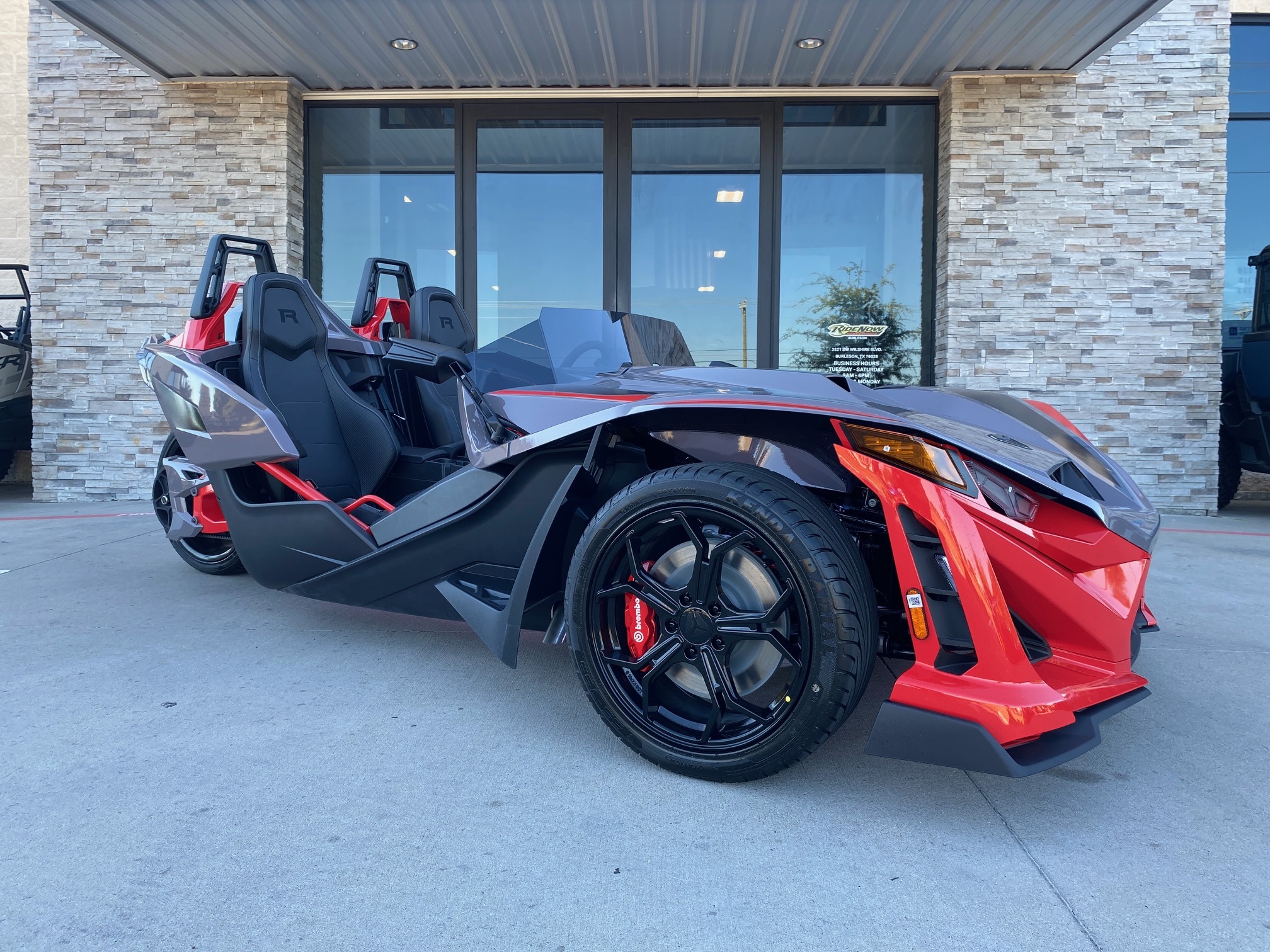 2026 Polaris Slingshot R AutoDrive in Burleson, TX