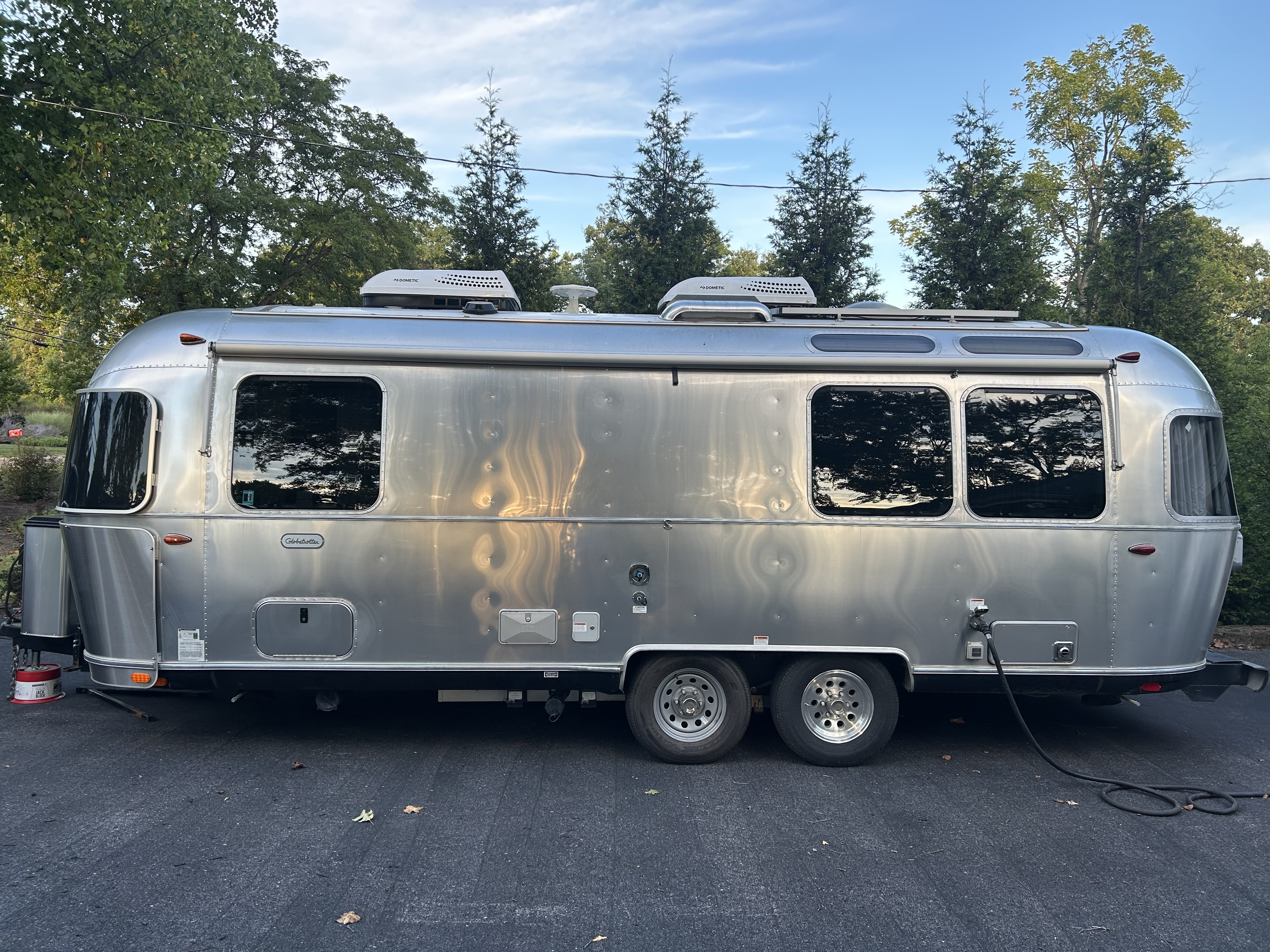 2022 Airstream GLOBETROTTER 25FBT in hollidaysburg PA