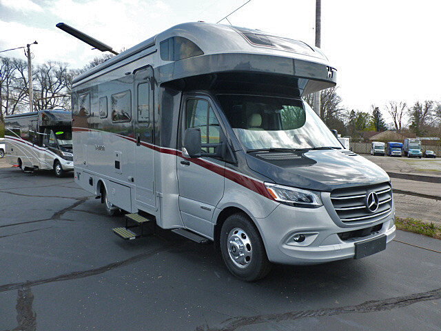 2026 Winnebago Navion 24R in dayton OH