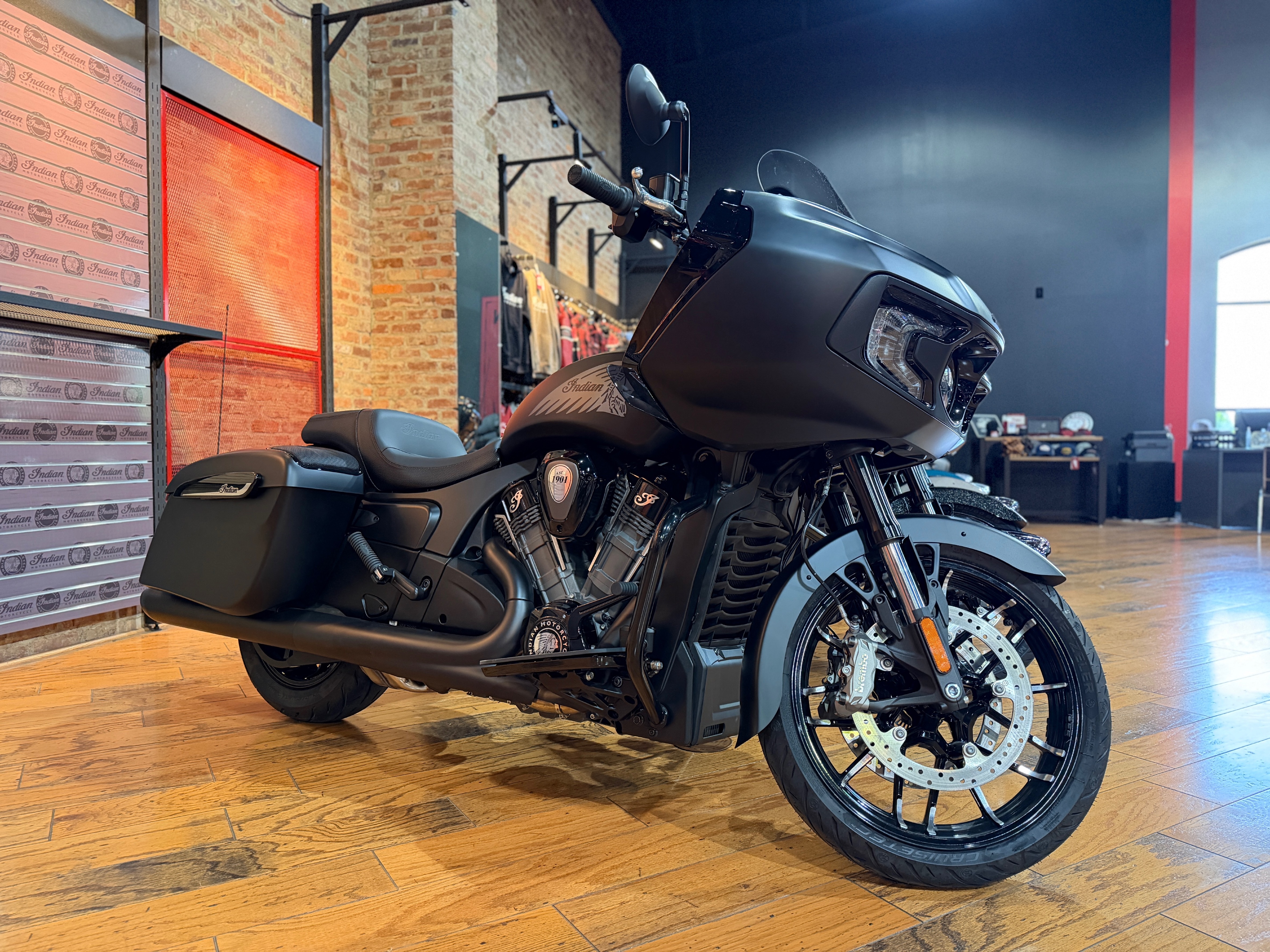 2025 Indian Motorcycle Challenger® Dark Horse® with PowerBand Audio Package DARK HORSE WITH POWERBAND AUDIO PACKAGE in Union City, TN