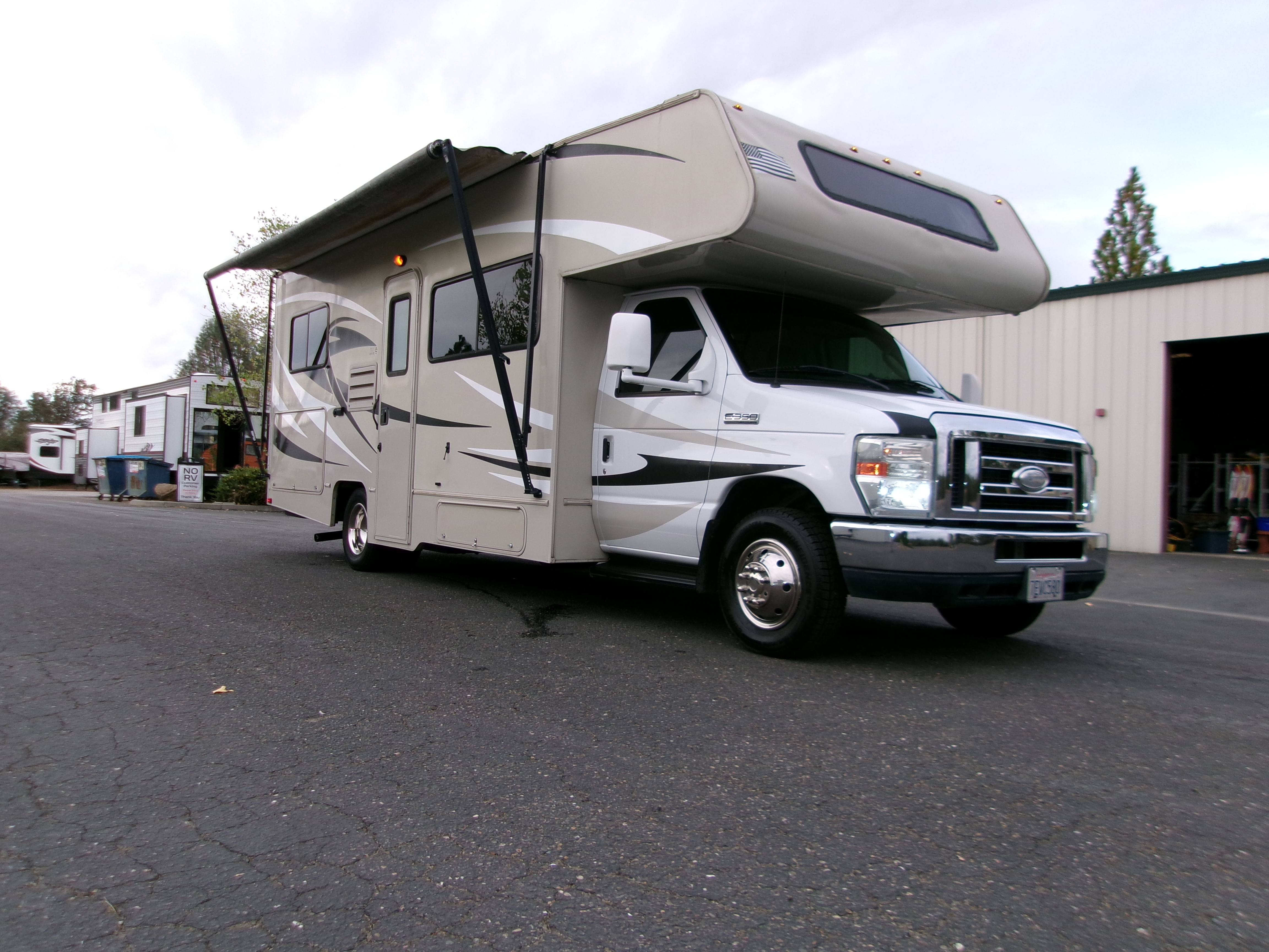 2015 Coachmen LEPRECHAUN 230 CB RV