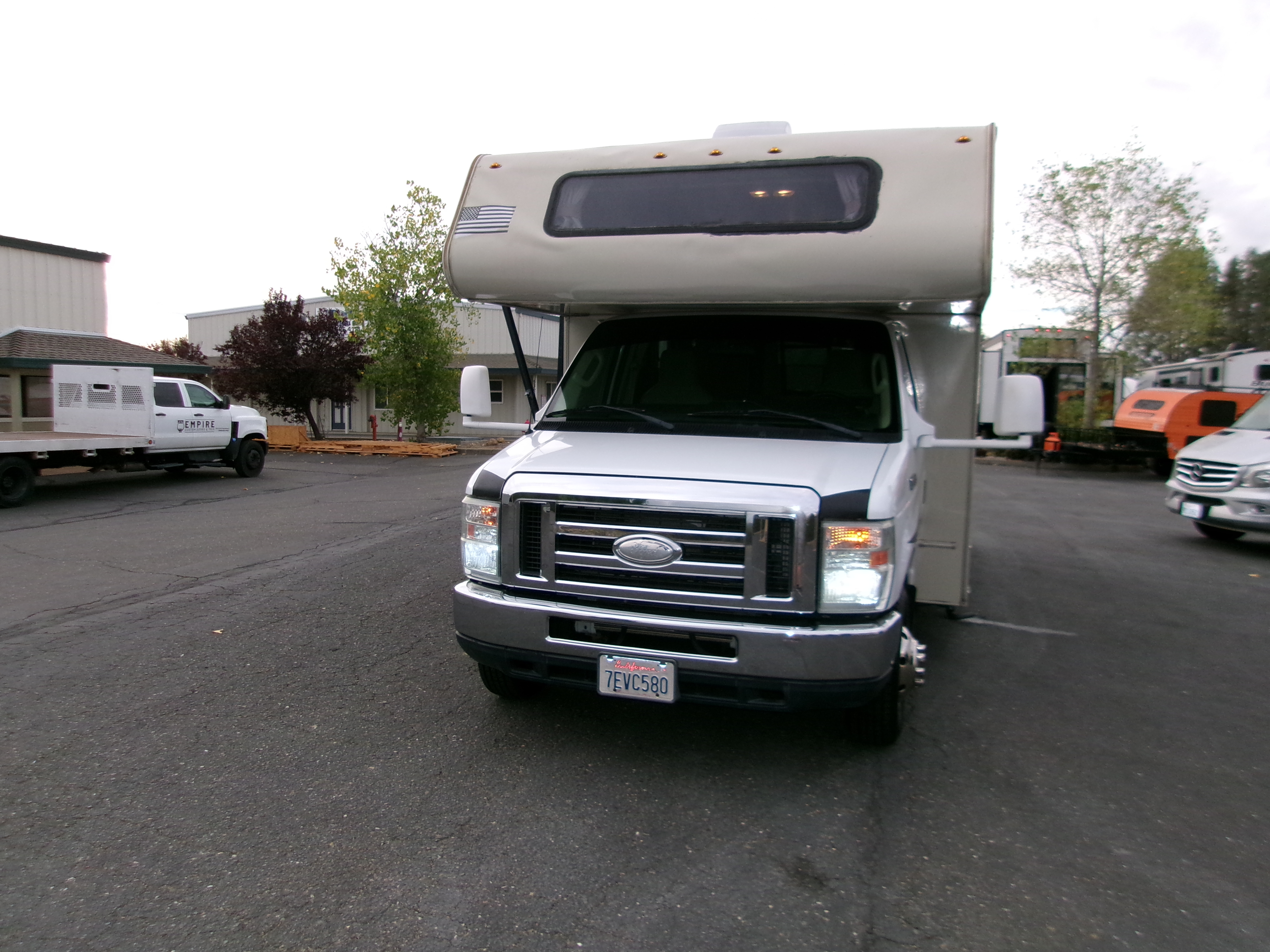 2015 Coachmen LEPRECHAUN 230 CB in placerville CA