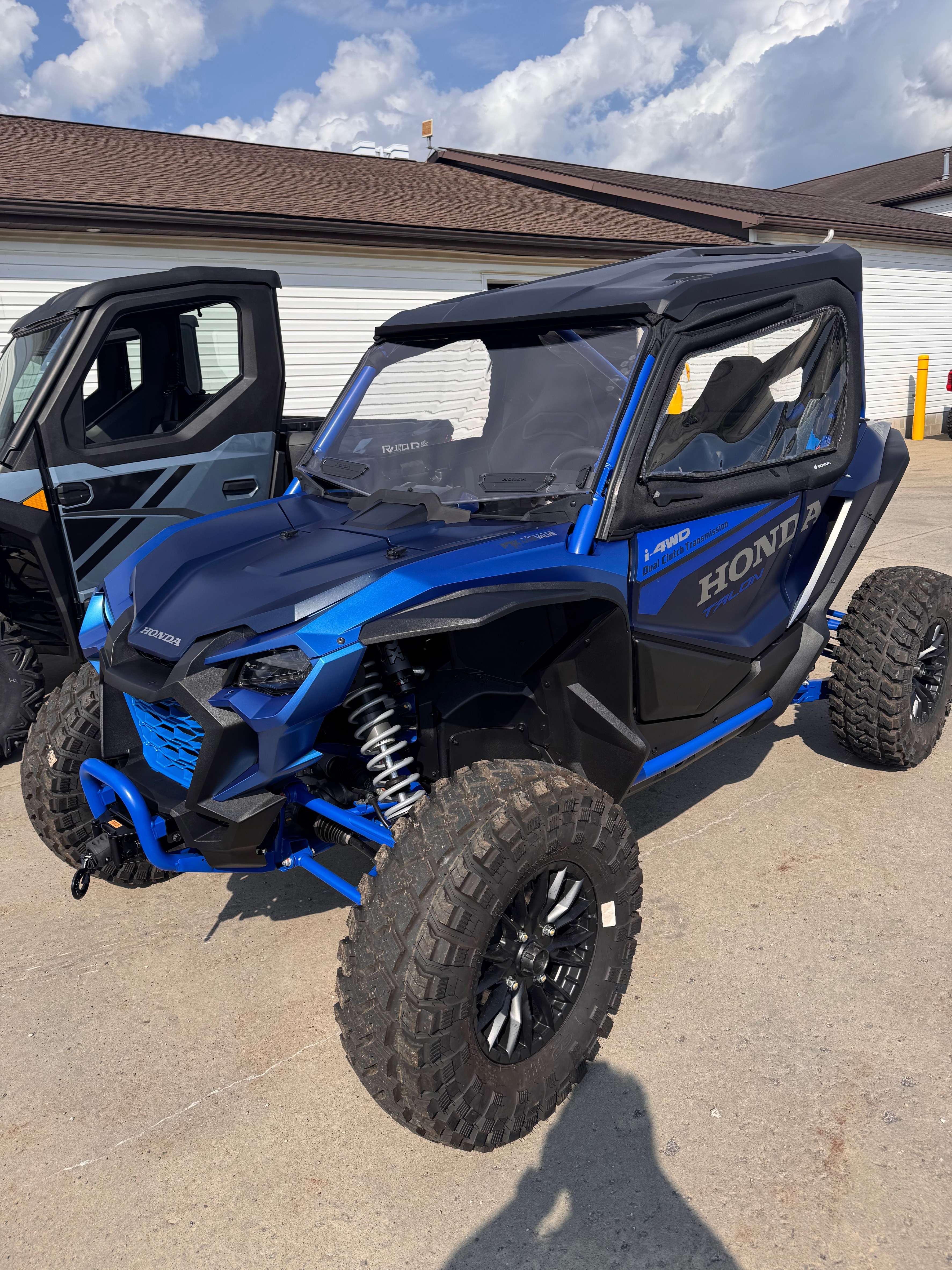 2025 Honda Talon 1000R FOX Live Valve Recreation / Sport ATV