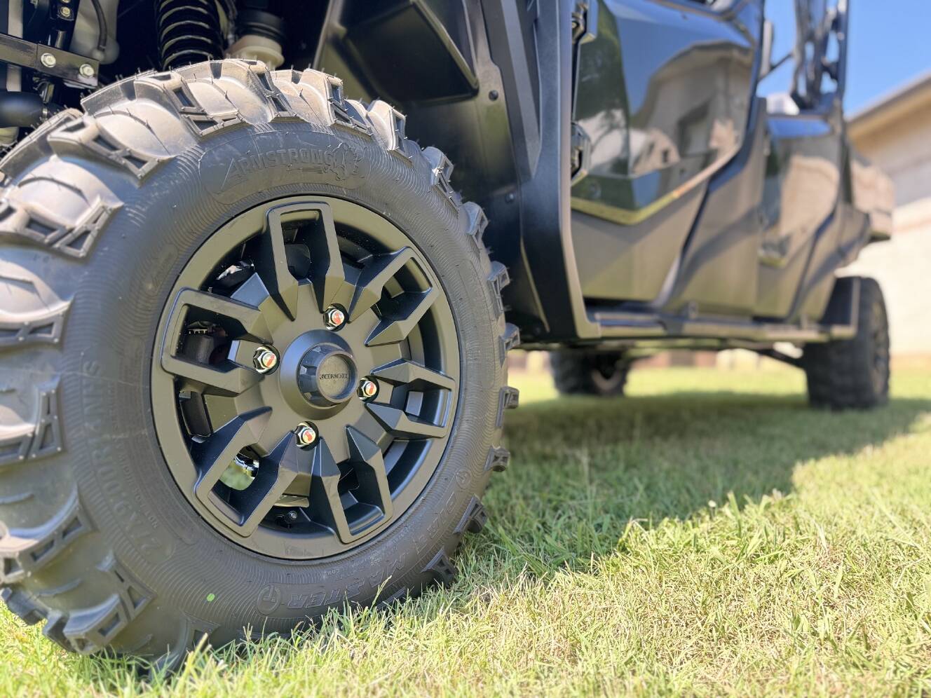A photo of this 2025 Honda PIONEER 1000-6 DELUXE CREW
