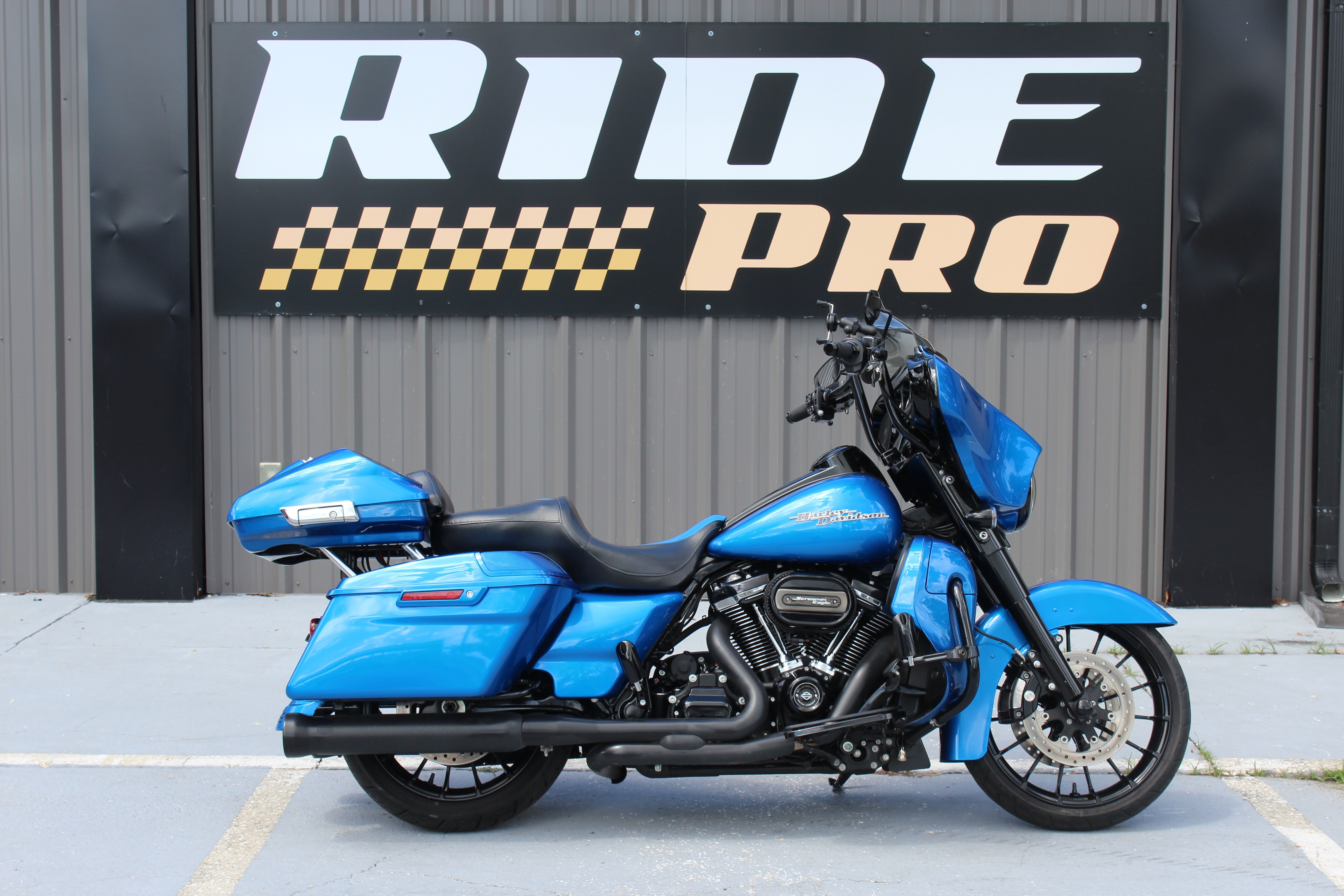 2018 Harley-Davidson 115th Anniversary Street Glide® Special SPECIAL in Brooksville, FL