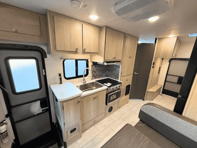 2026 Coachmen Leprechaun 220XG