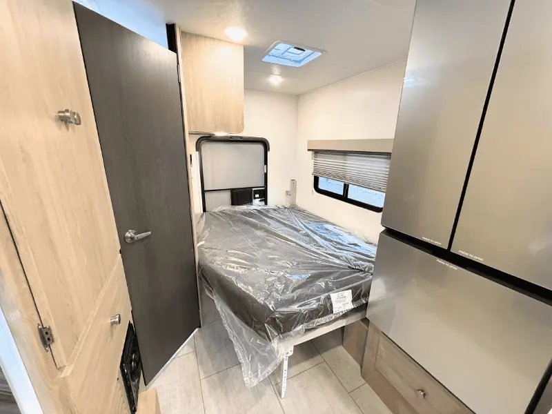 2026 Coachmen Leprechaun 220XG