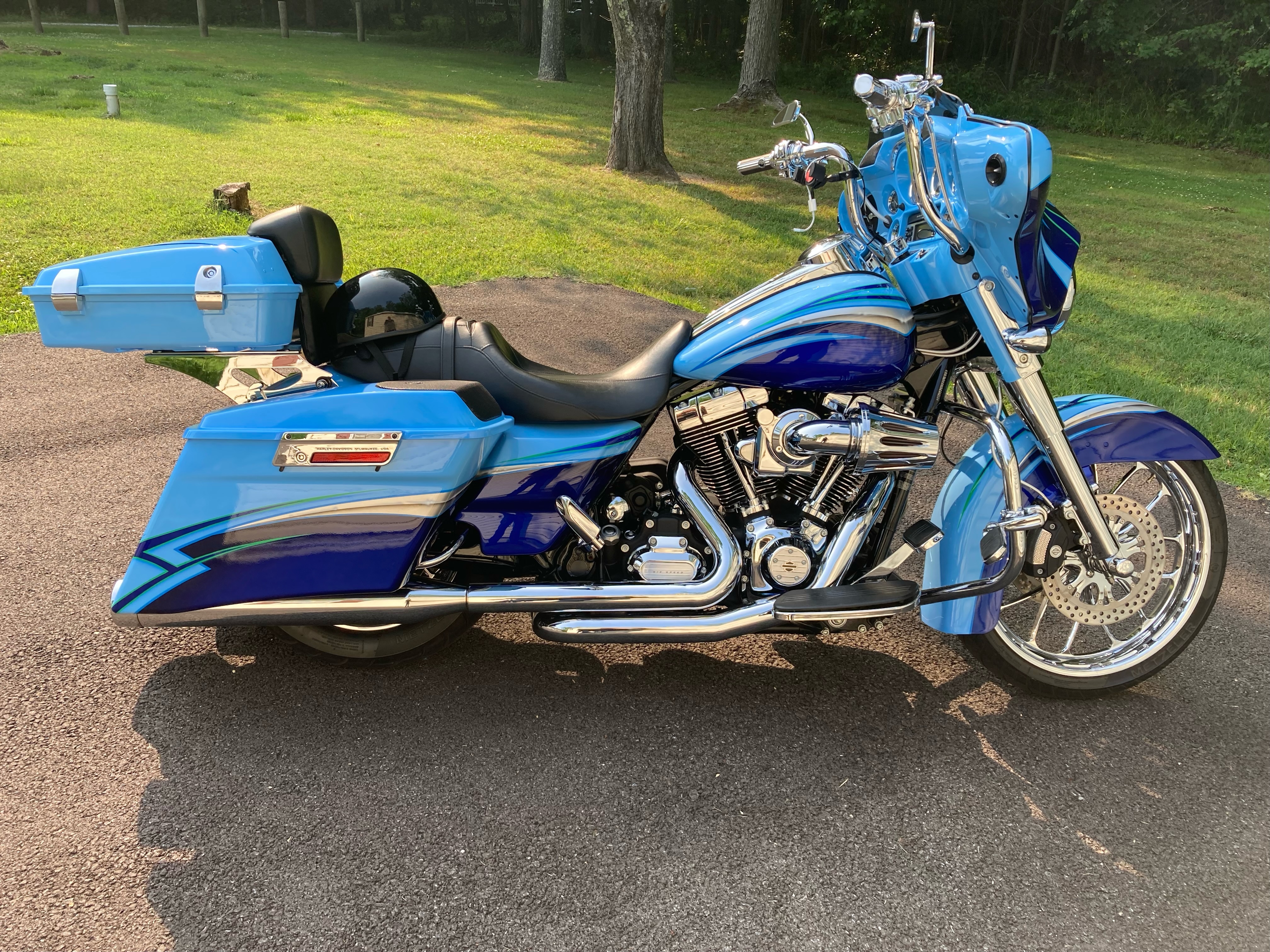 2011 Harley-Davidson STREET GLIDE FLHX FLHX in Harwood, MD