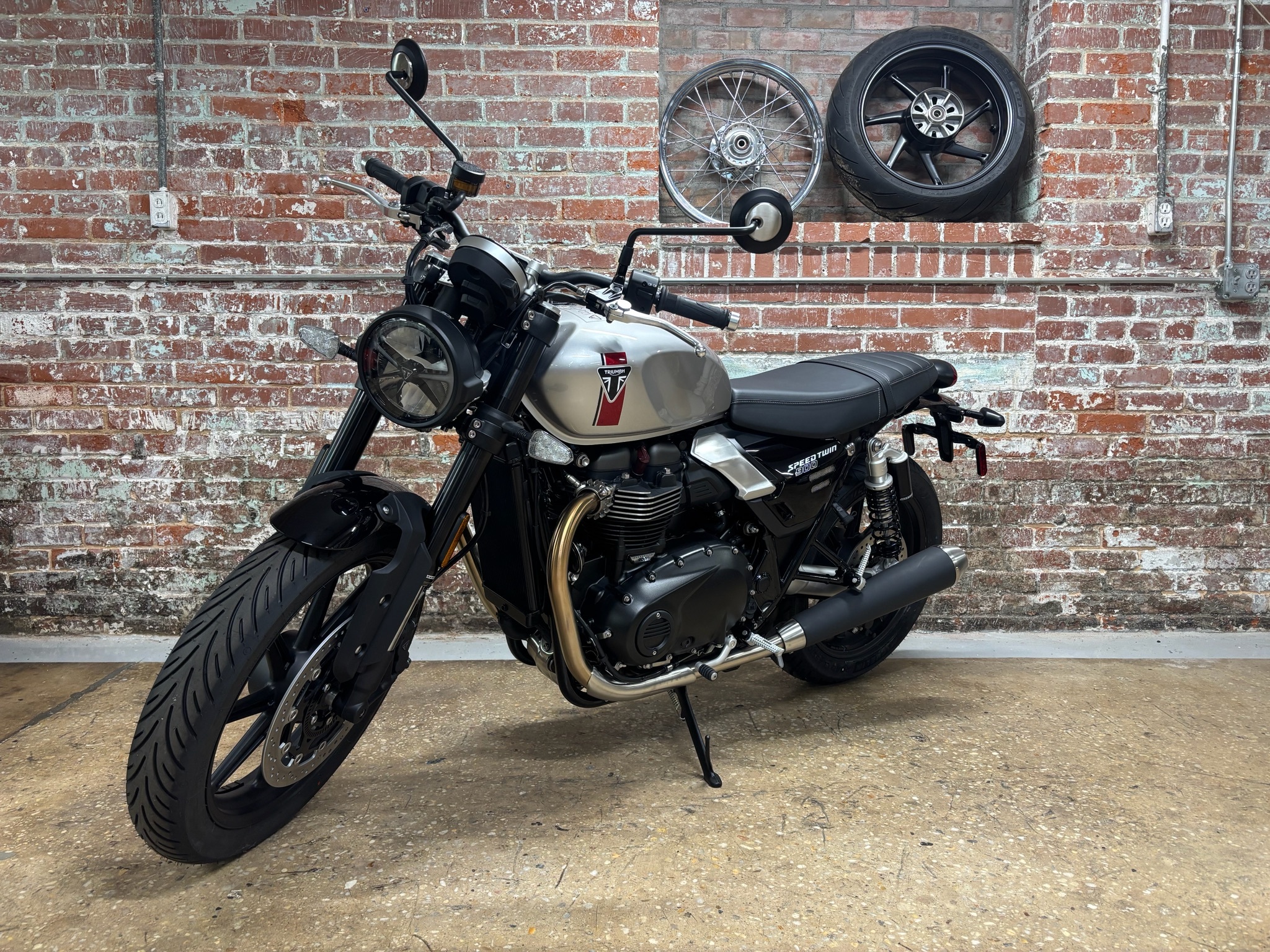 2025 Triumph Speed Twin 900 BASE in Greensboro, NC