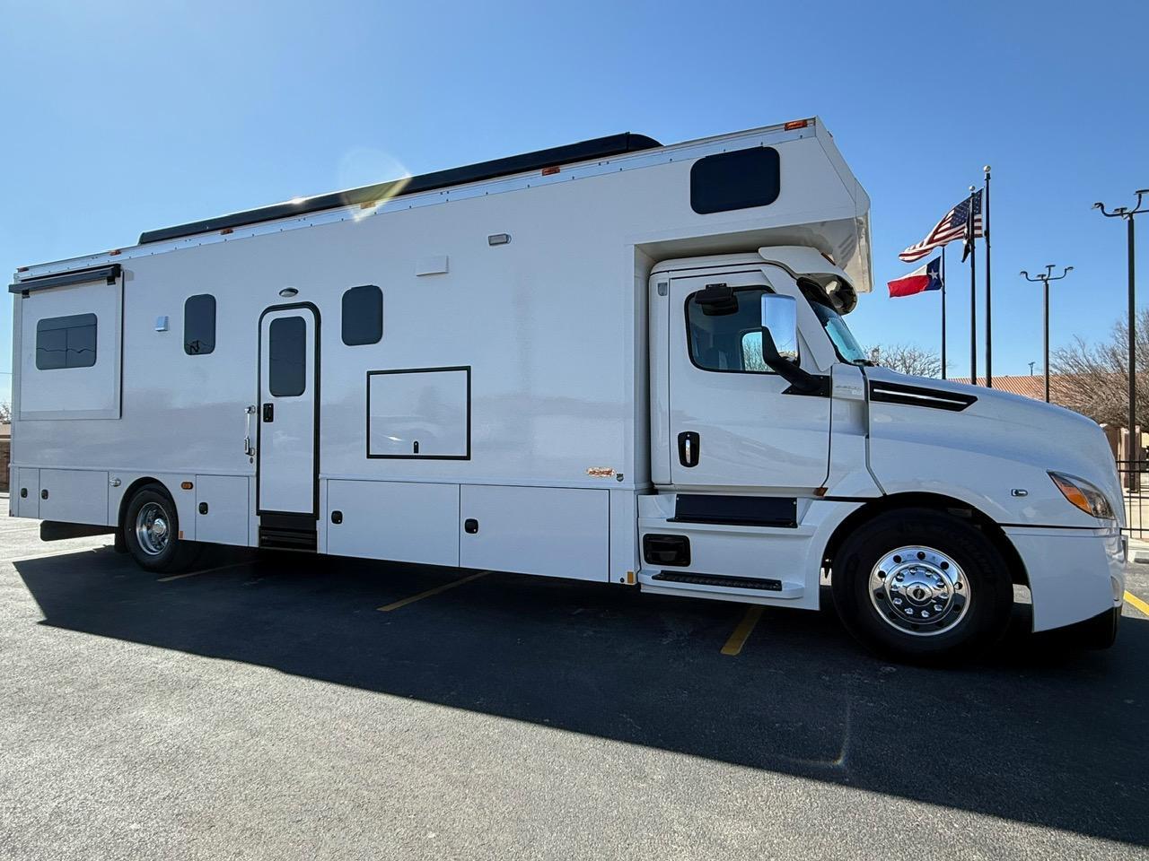 2023 Renegade Classic 38CSB Super C RV
