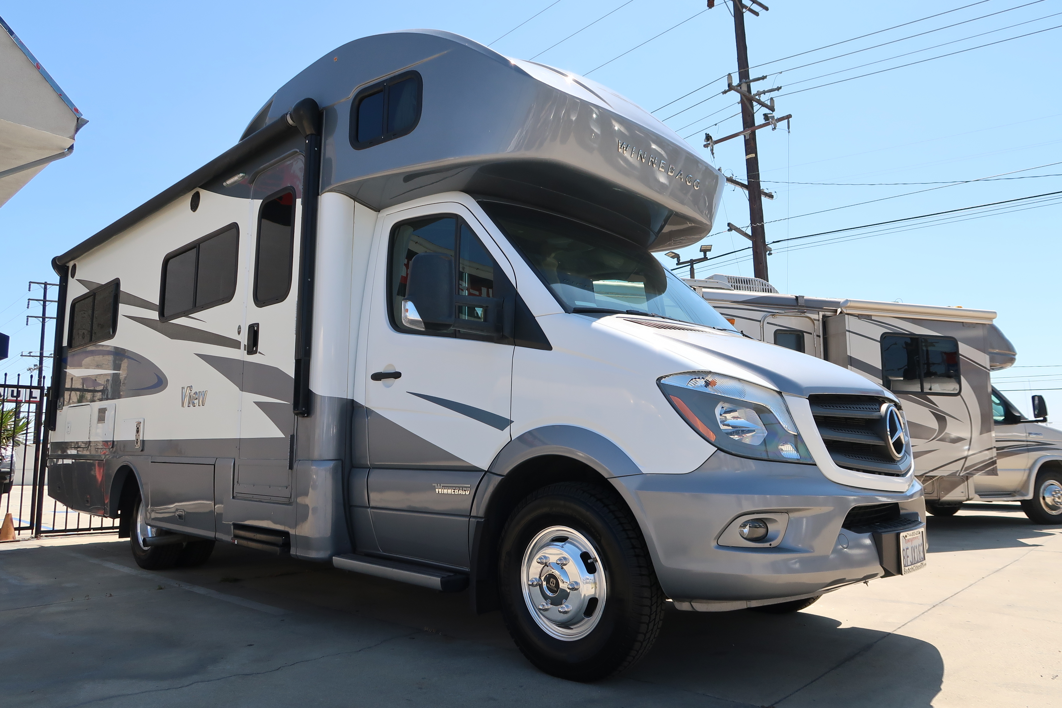 2019 Winnebago VIEW 24J in midway city CA
