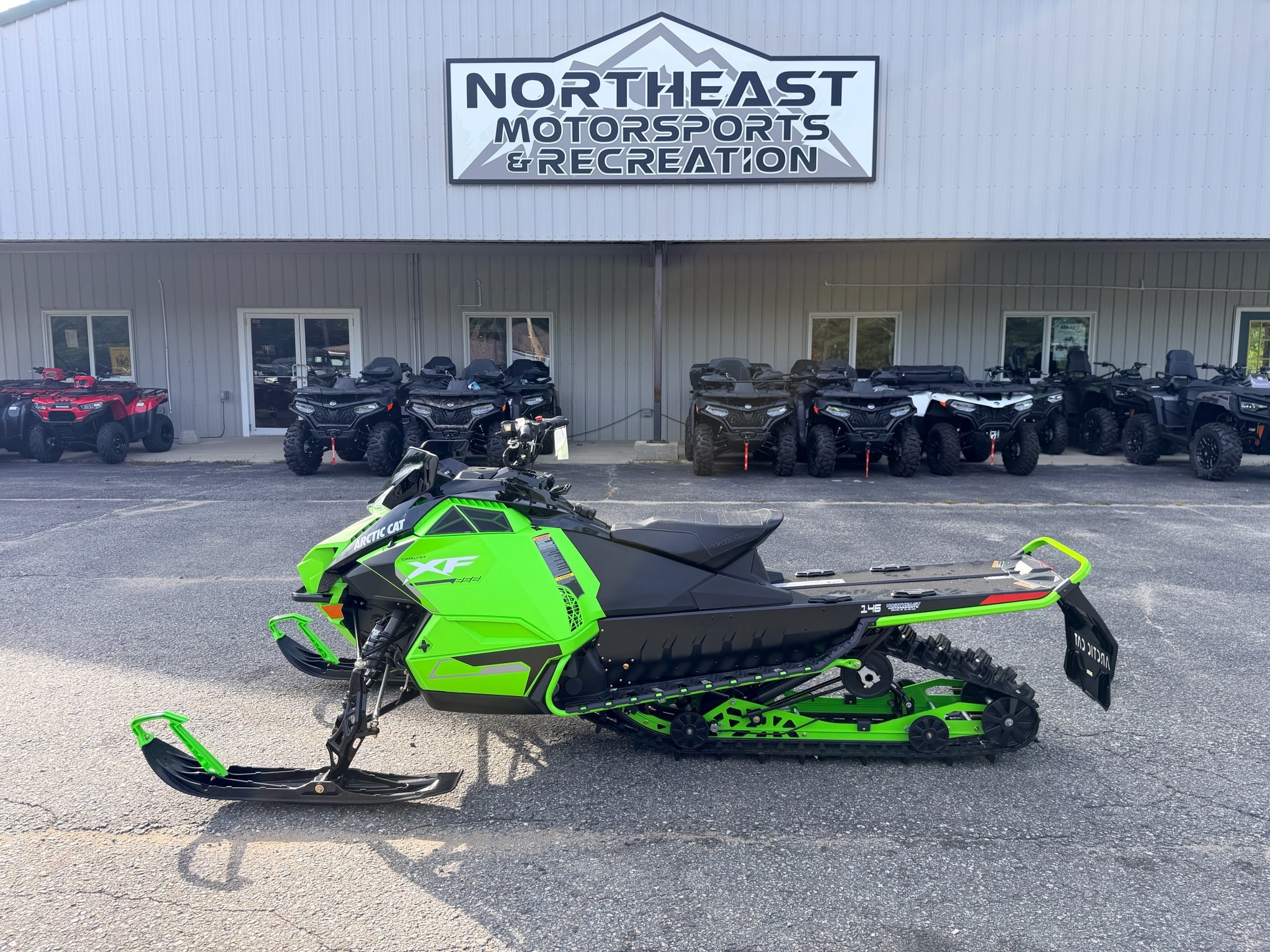 2027 Arctic Cat XF 858 ES 146 1.75 AWS ES DELUXE GAUGE in lebanon ME