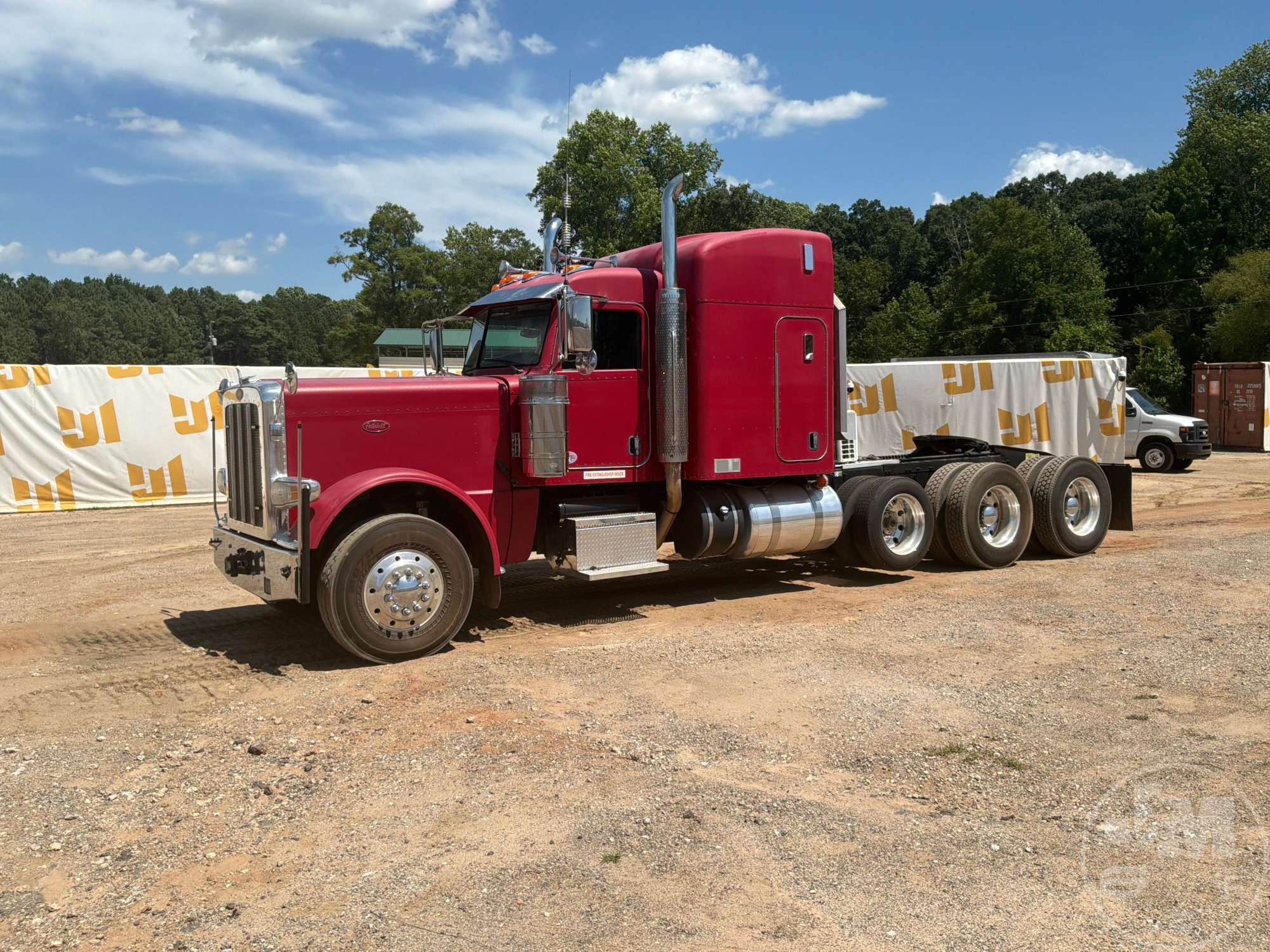 2016 PETERBILT 389 in Pelzer, SC
