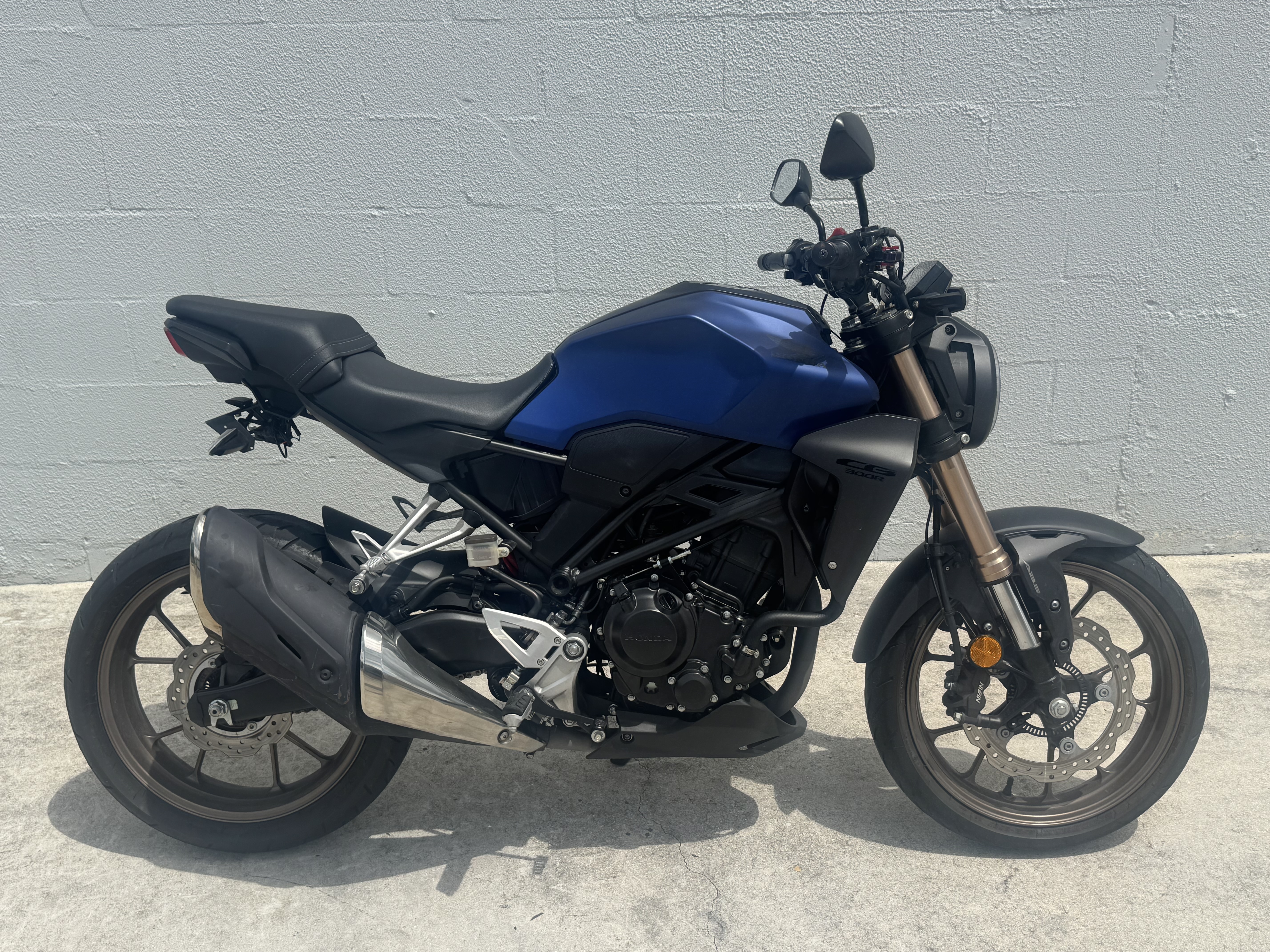 2022 Honda CB400R ABS 1000R ABS in Sarasota, FL