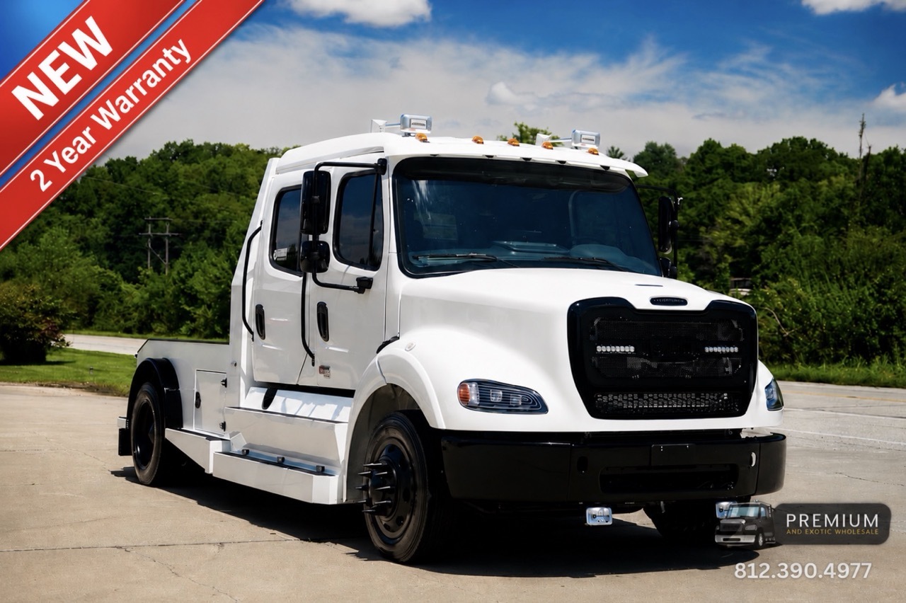 2027 FREIGHTLINER M2 112 LAREDO HAULER - SPORTCHASSIS STYLE in Bloomington, IN