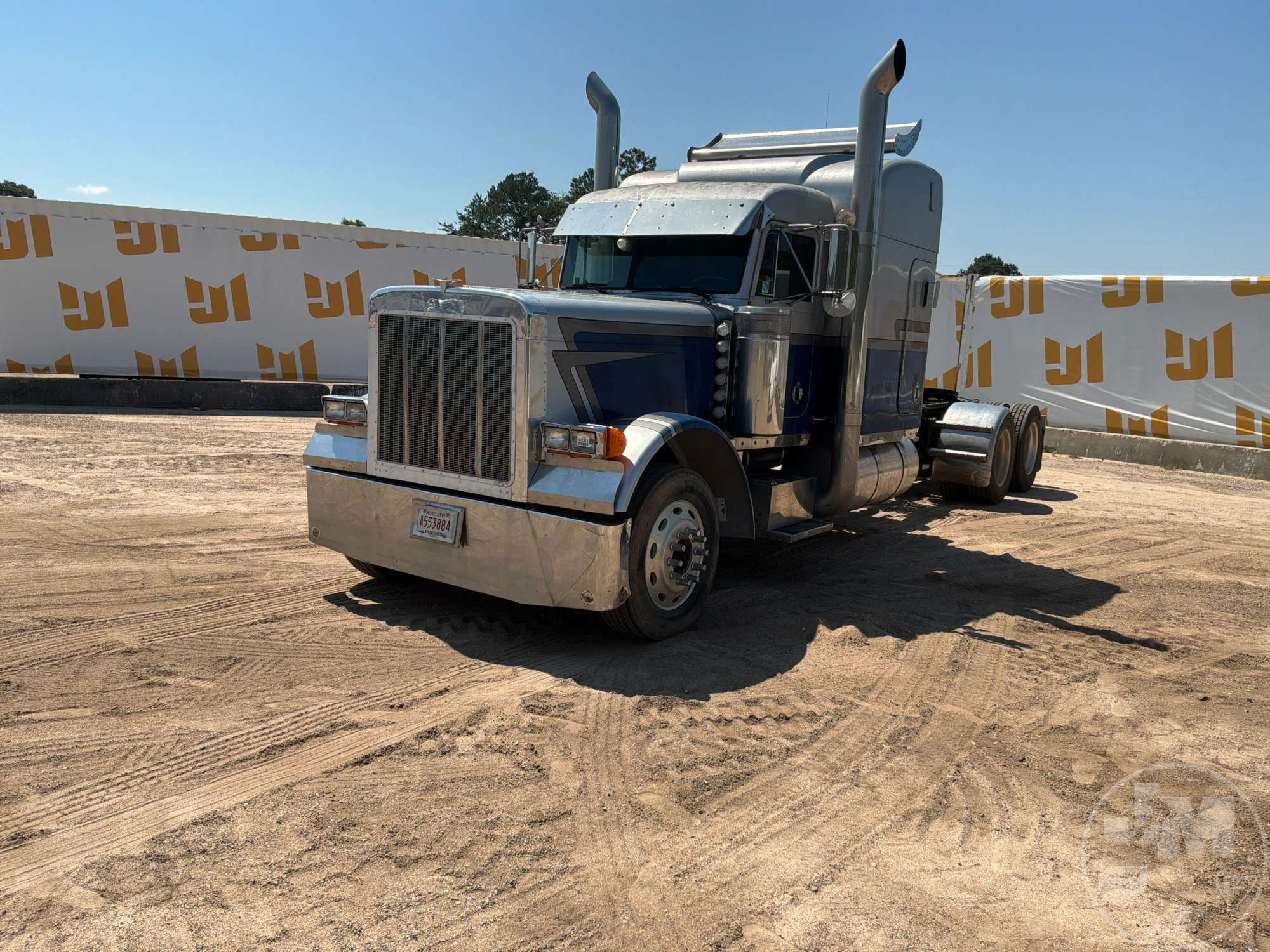 1997 PETERBILT 379 in Brooklyn, MS