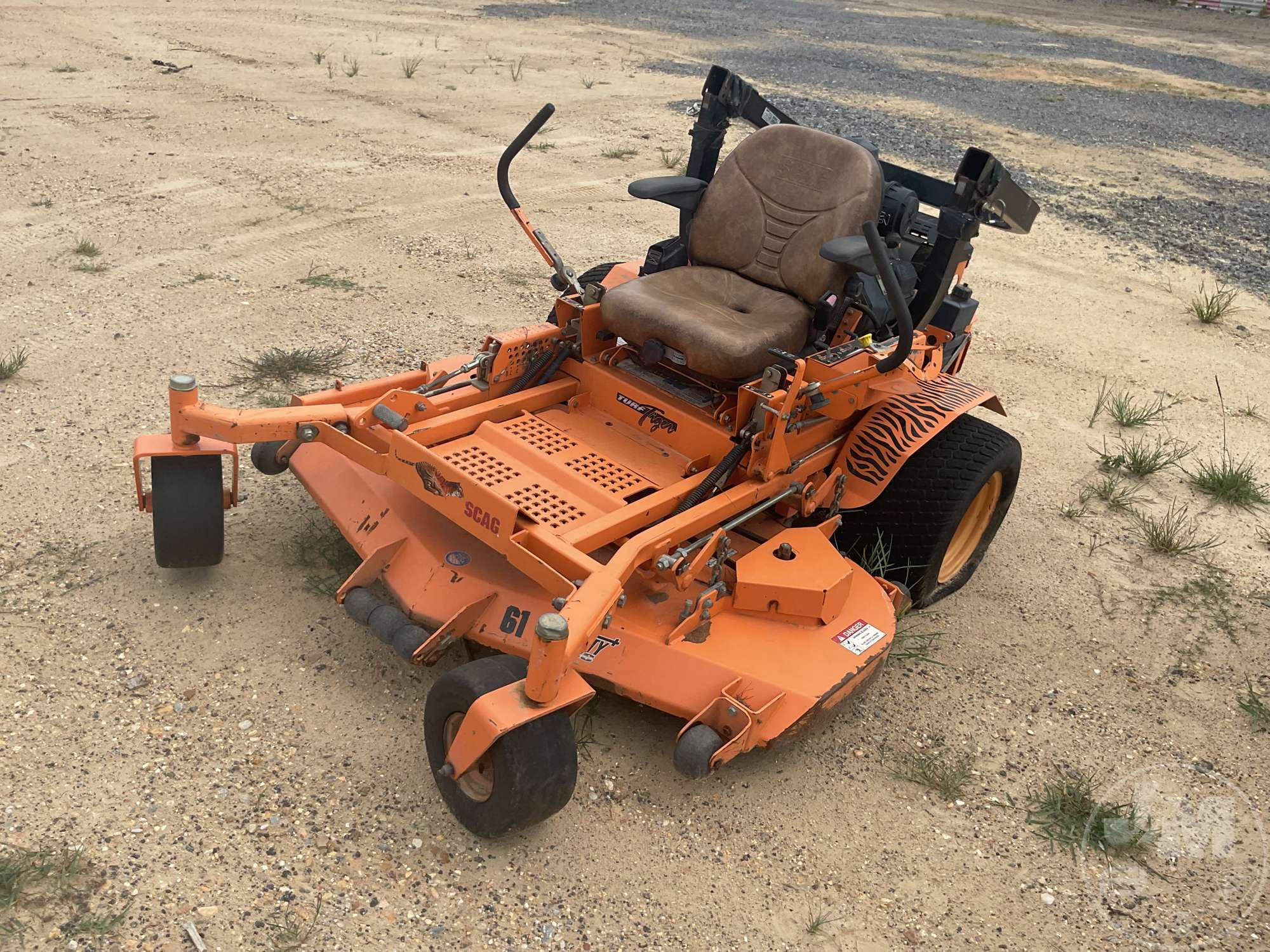 TURF TIGER STT61V-27CH in Brooklyn, MS