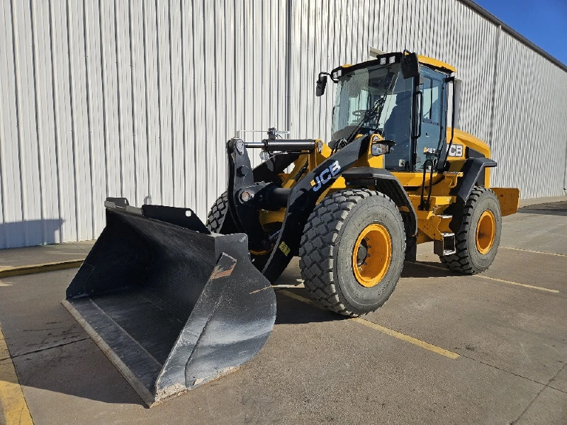 2023 JCB 427