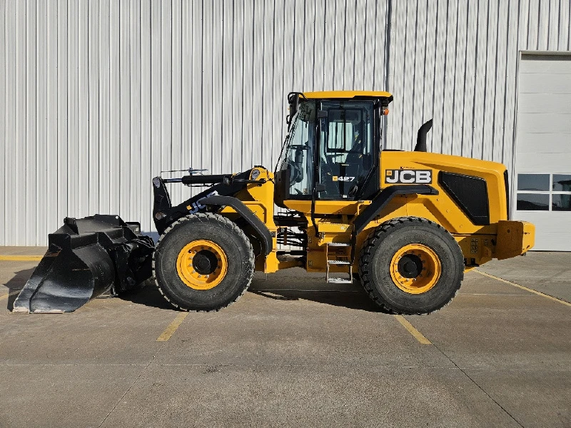 2023 JCB 427