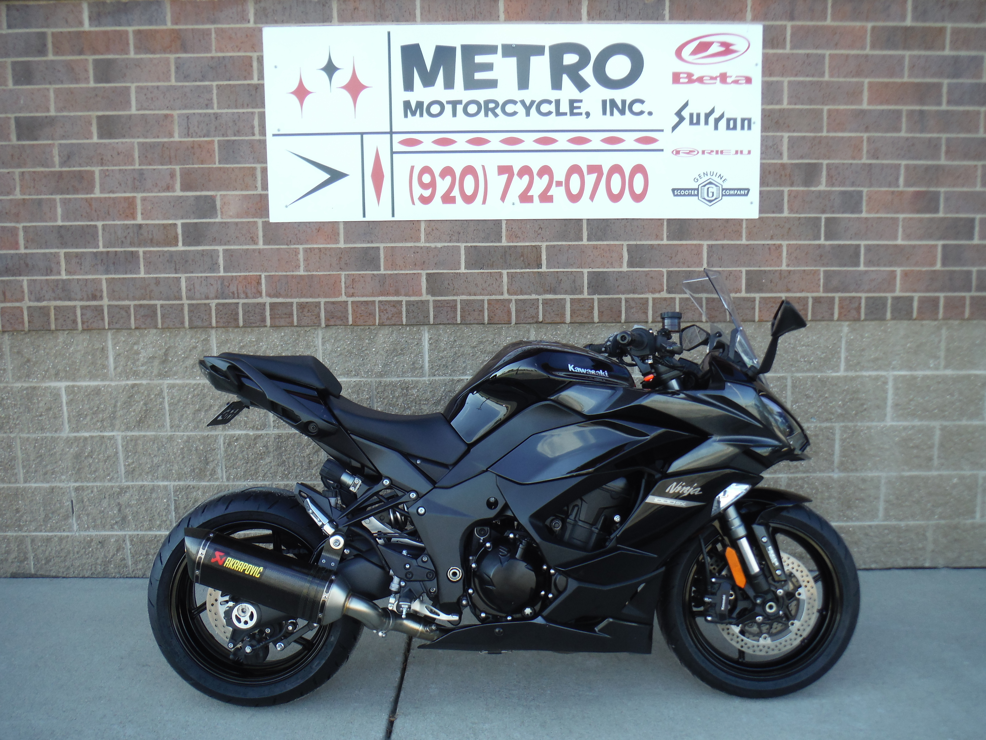 2021 Kawasaki NINJA 1000 SX ABS SX ABS in Neenah, WI