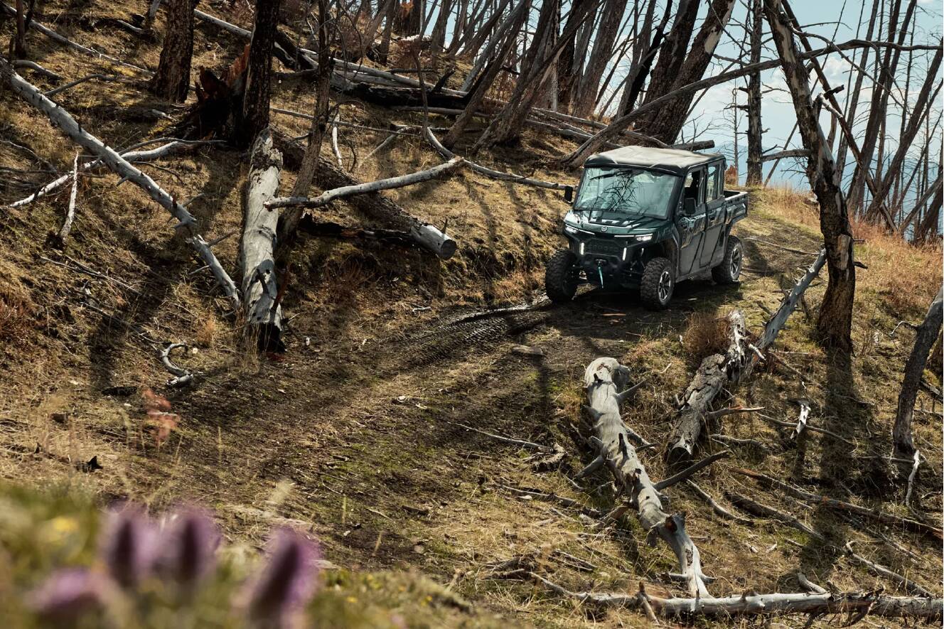 A photo of this 2027 CFMOTO UFORCE U10 XL Pro Highland EPS