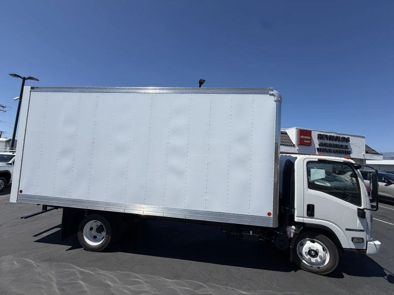 2026 ISUZU NPR HD GAS 18'